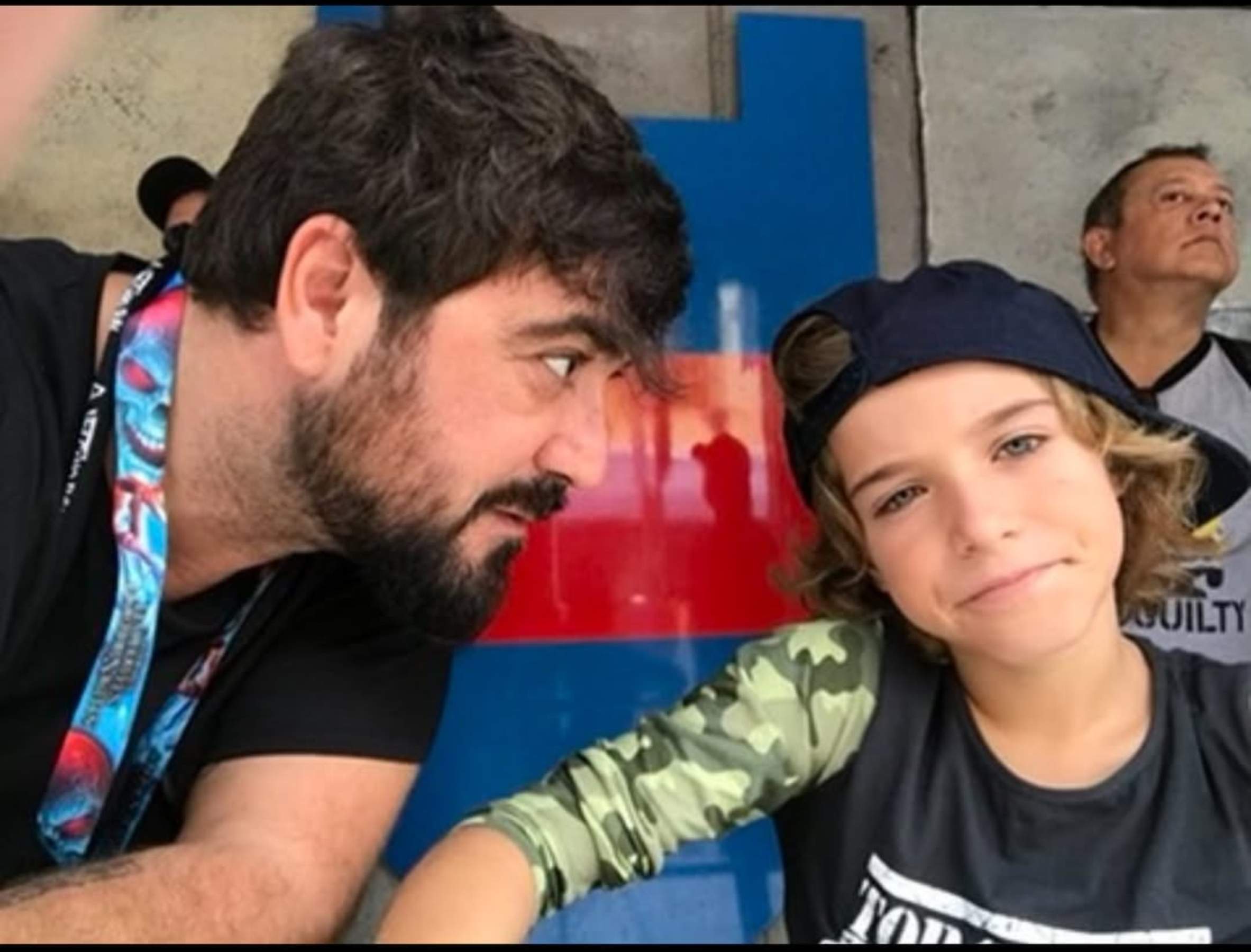 Jan Orozco enamora felicitant el seu pare, Antonio Orozco, amb aquesta foto de la infància: "Tan orgulloso..."