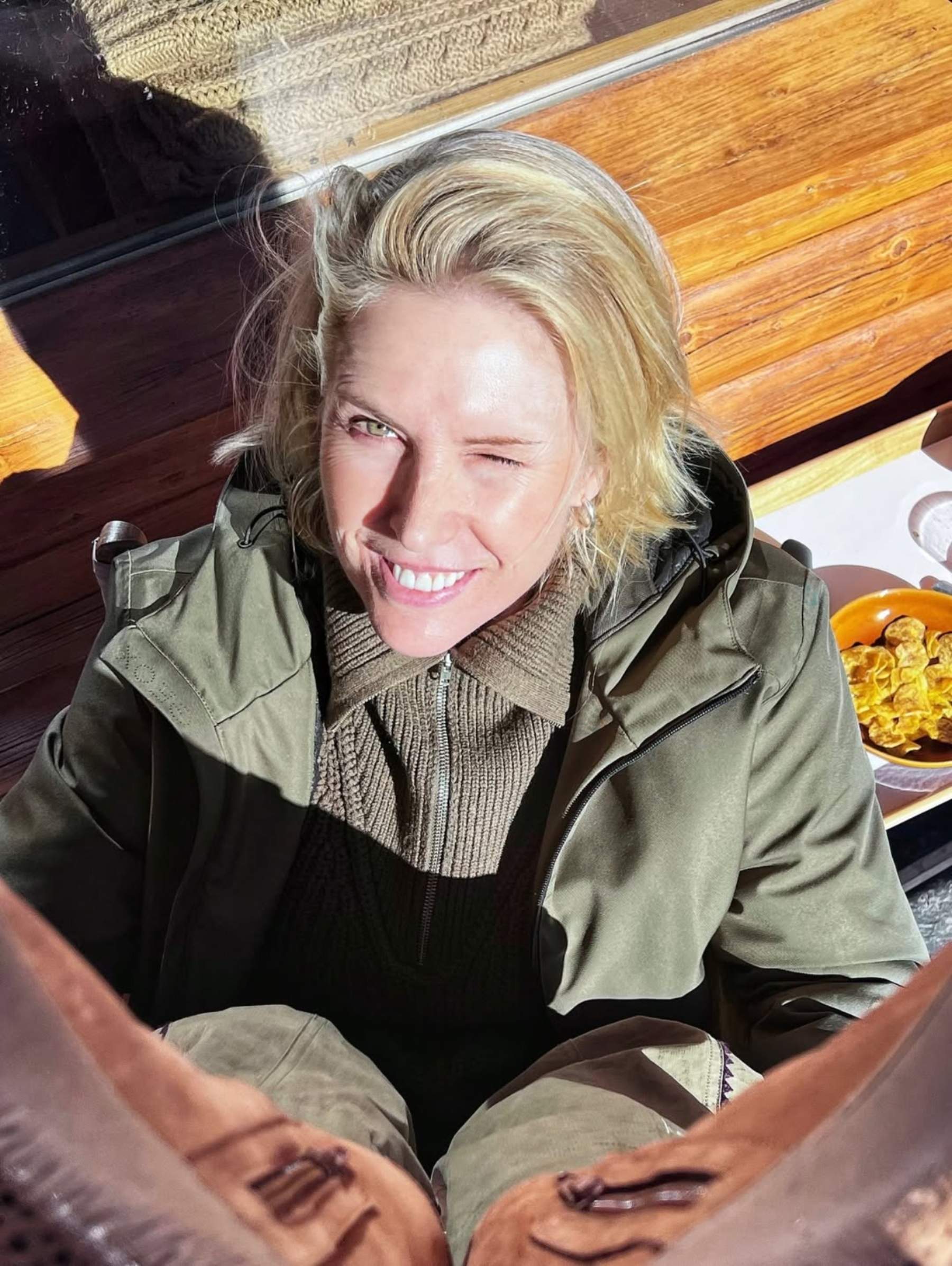 Judit Mascó, guapísima, en la montaña con un paisaje increíble: qué ha enseñado por la red