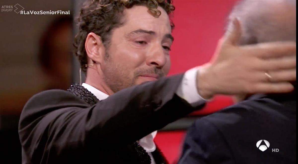 David Bisbal, golpeado por el Alzheimer: “Sigue estando presente, aunque ya no está”