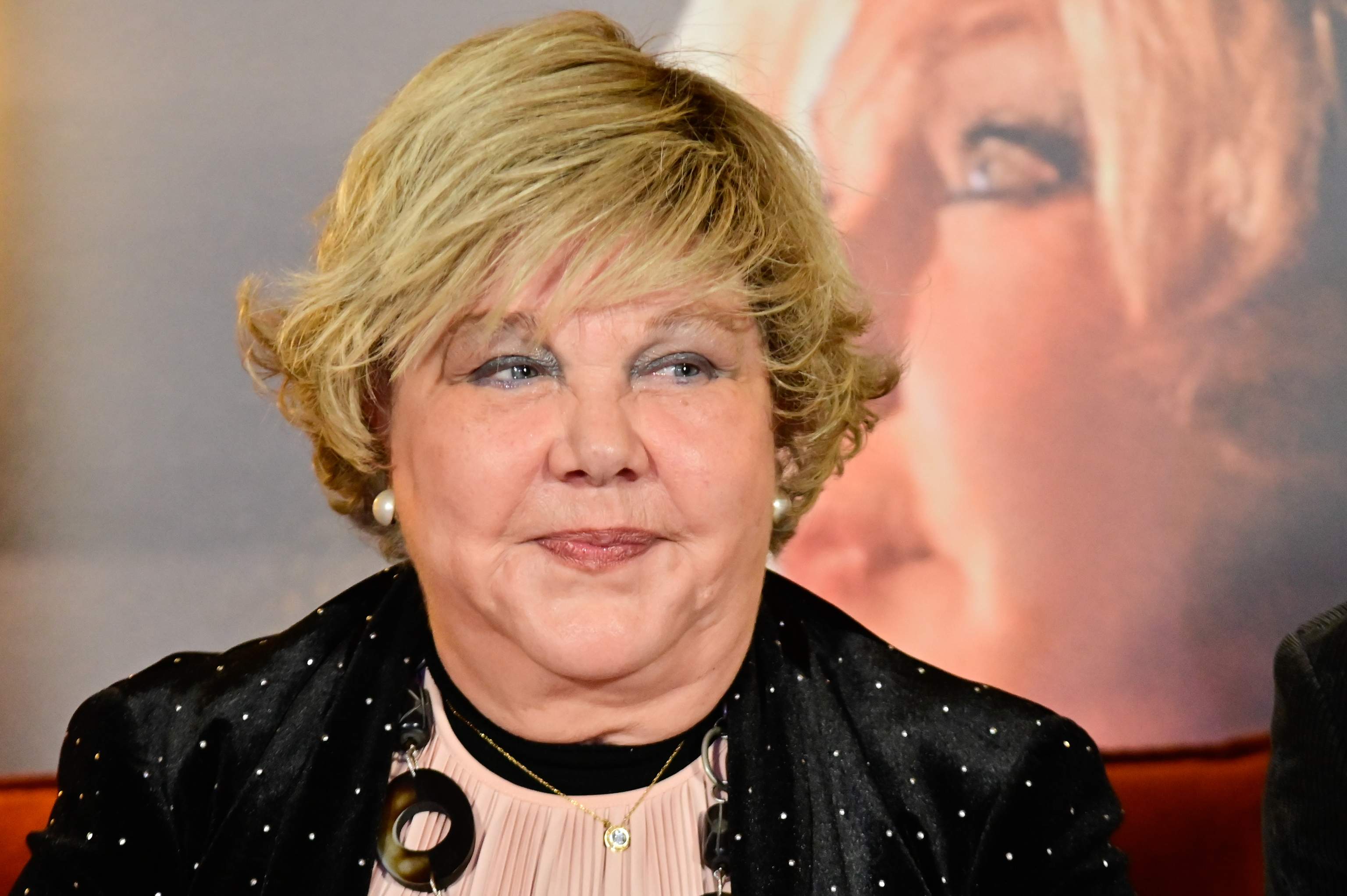 Karina aplaudeix la retirada d'Espanya a Eurovisió per una raó de pes