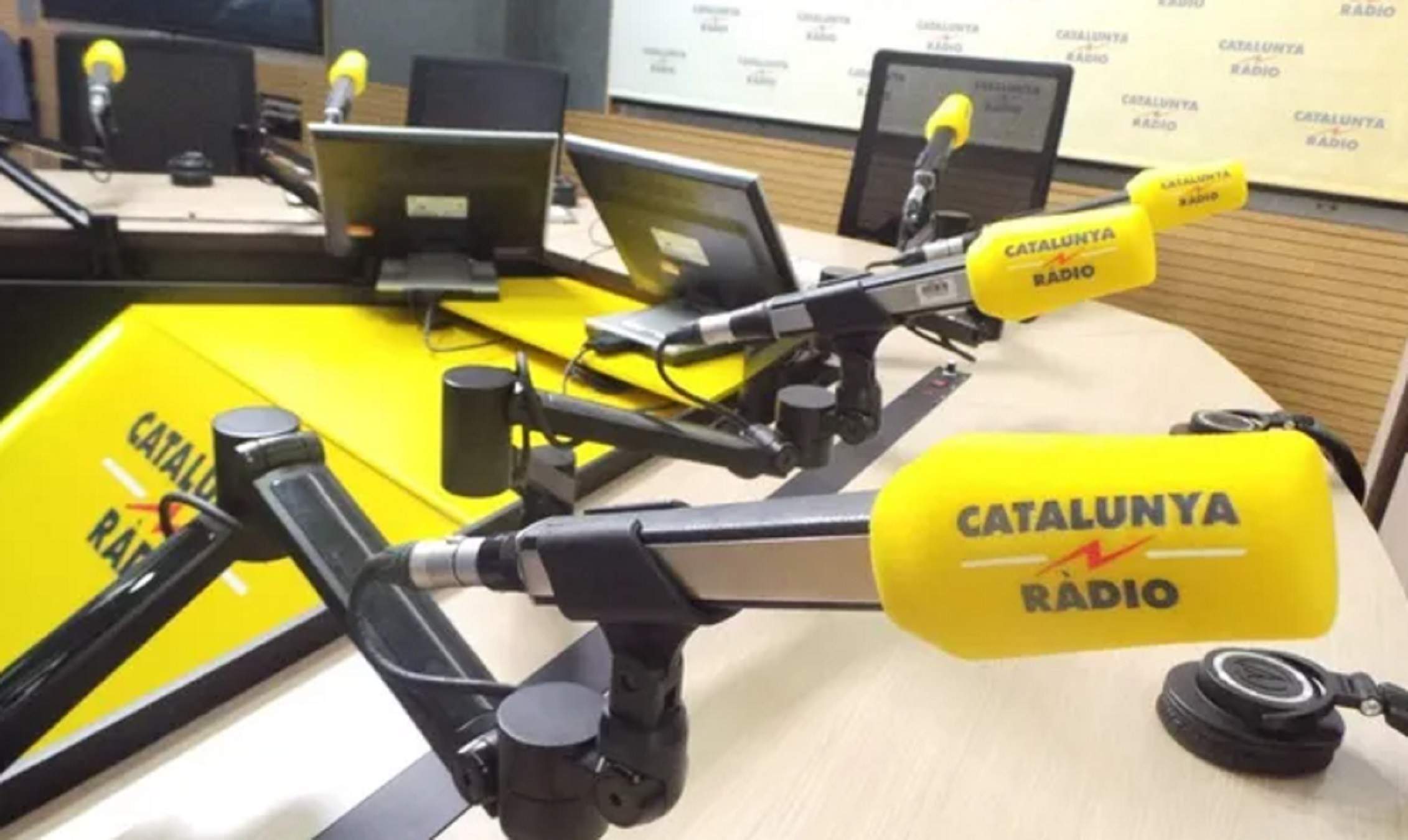 Brutal respuesta de presentadora catalana a dos cómicos españoles que se niegan a que les pregunten en catalán