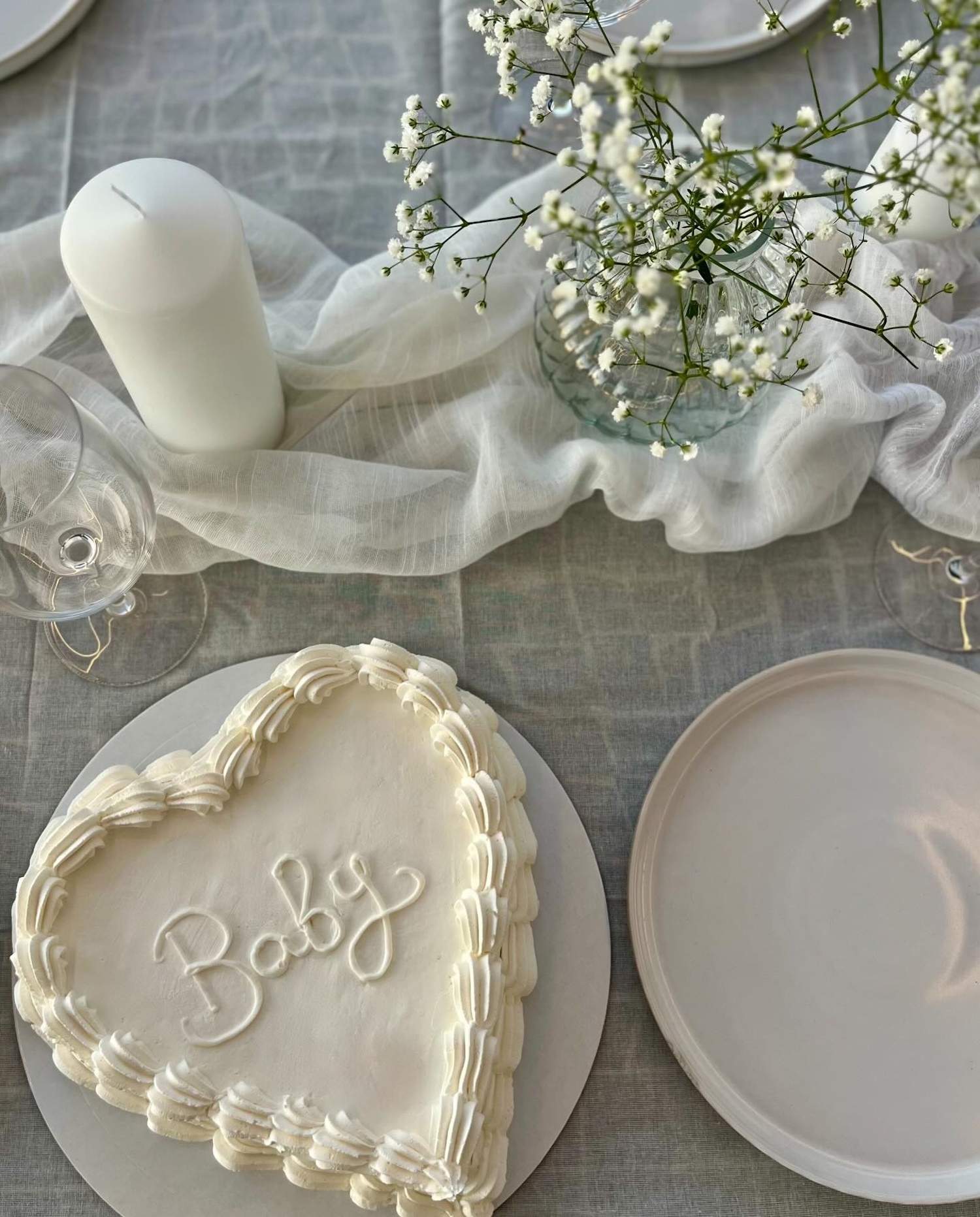 Crack culé y catalán, muy emocionado, anuncia con su pareja que serán padres