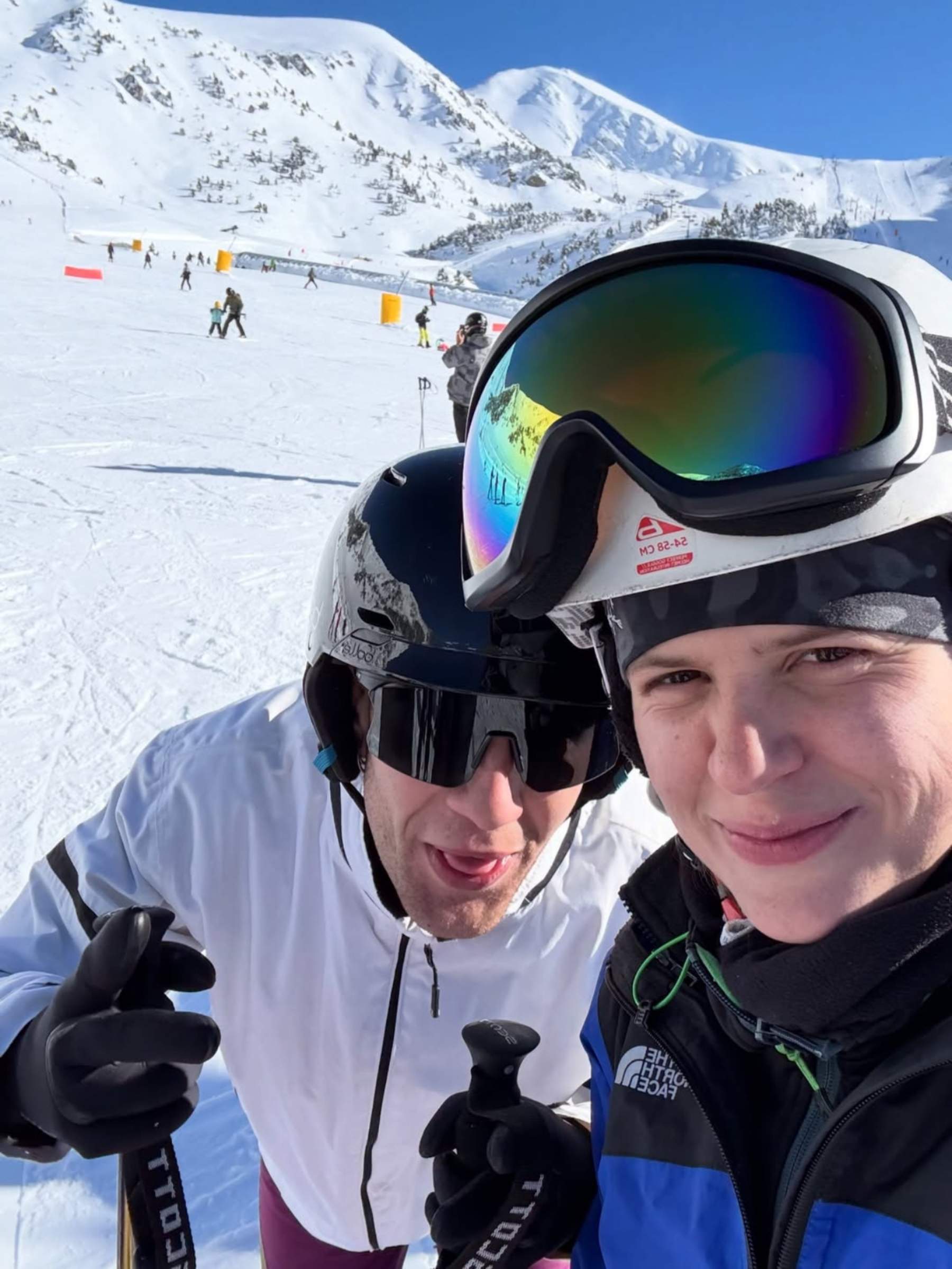 Mushka deixa de pedra amb una foto des de l'hospital, què li ha passat a la neu: "Esquiar fa pena"