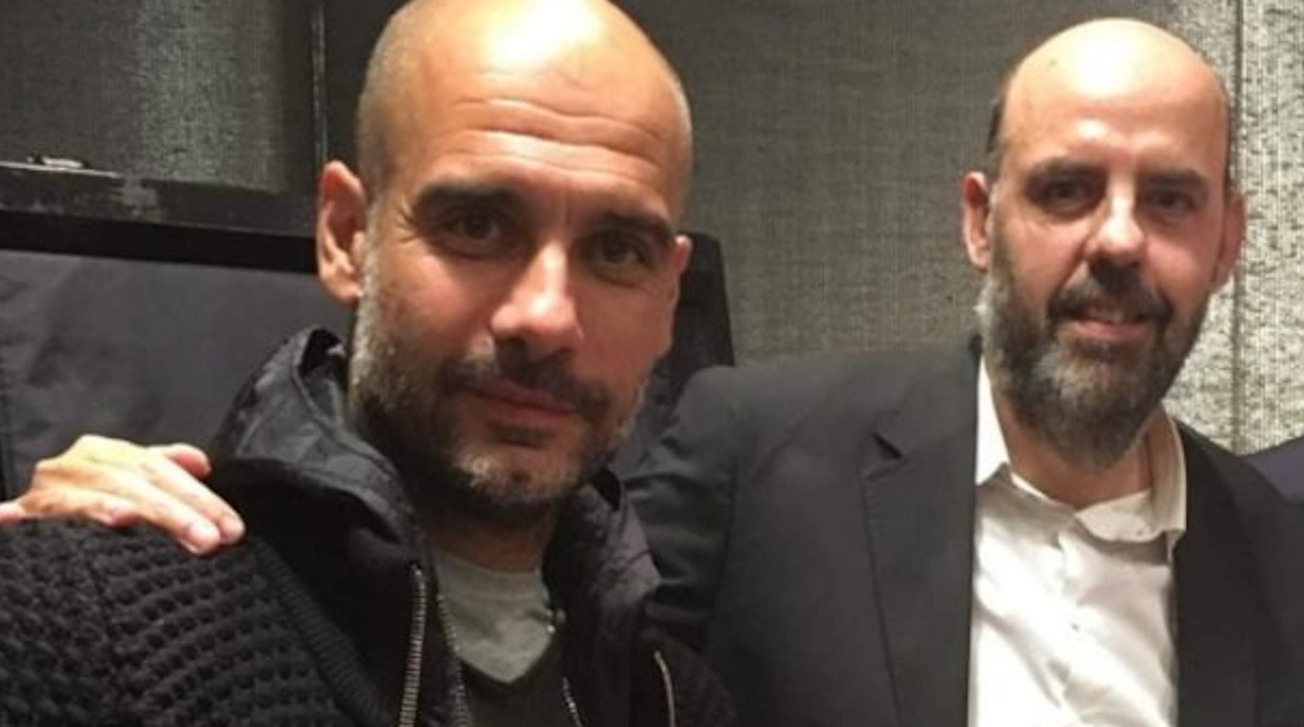 Basté revela què es va endur Guardiola de Barcelona abans de tornar a Manchester: "Espero que no s'emprenyi"