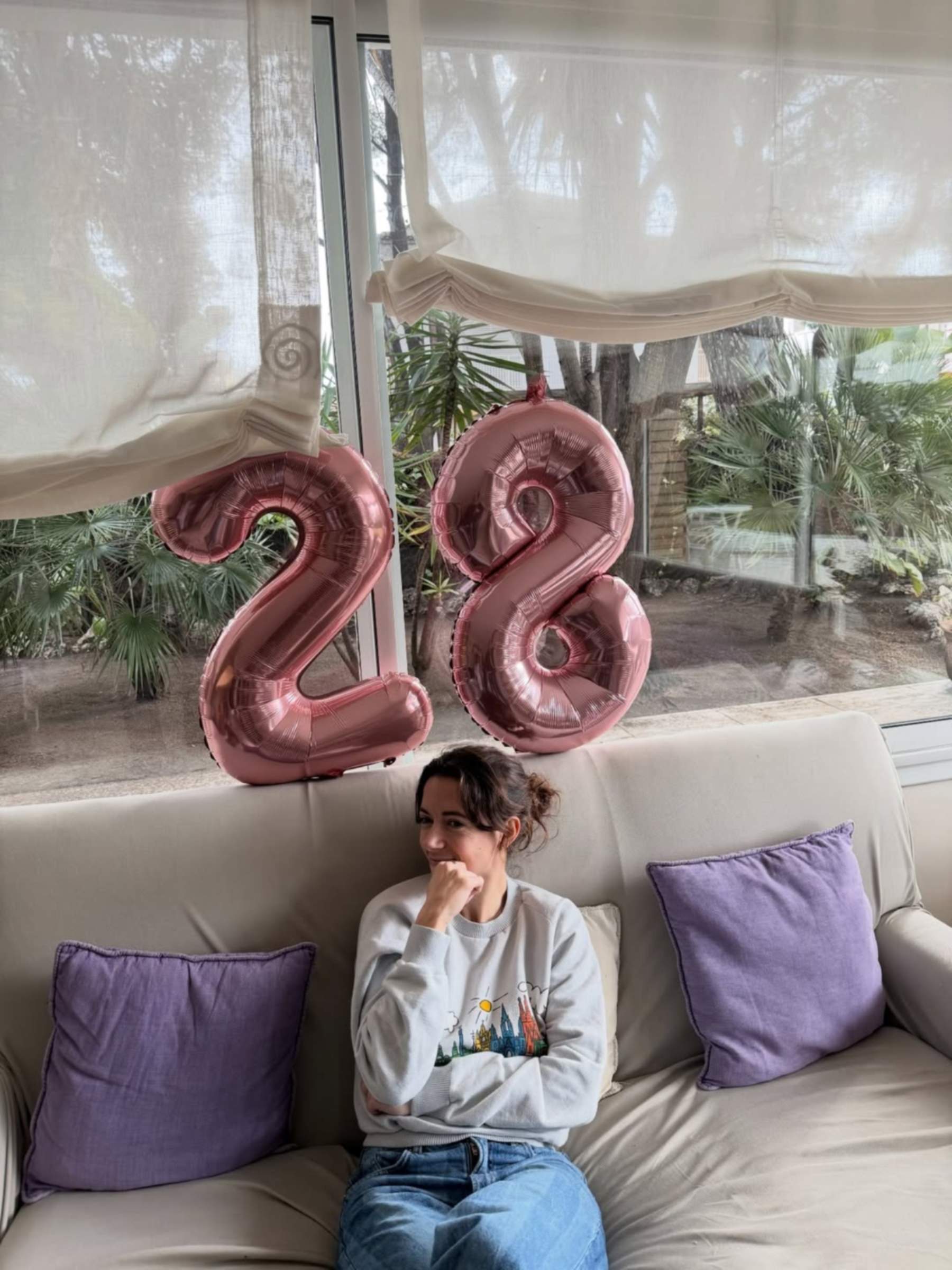 Aitana Bonmatí celebra su 28 cumpleaños con amigos y estrena esta tradición catalana: "Muchos años desde..."