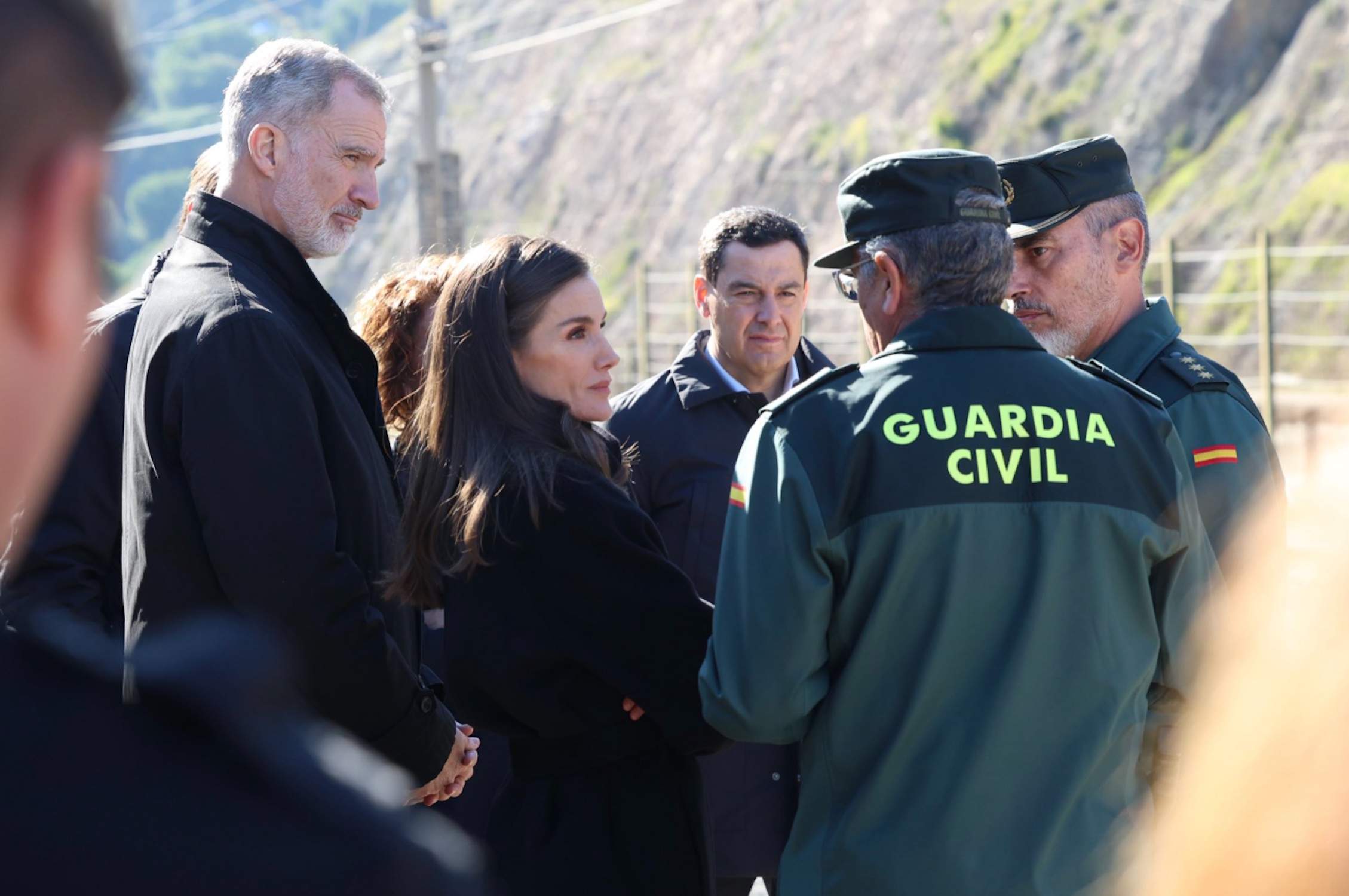 Indignació amb una foto dels reis a l'accident d'Adamuz: "¡Es insultante. No tenéis vergüenza!". Què han fet