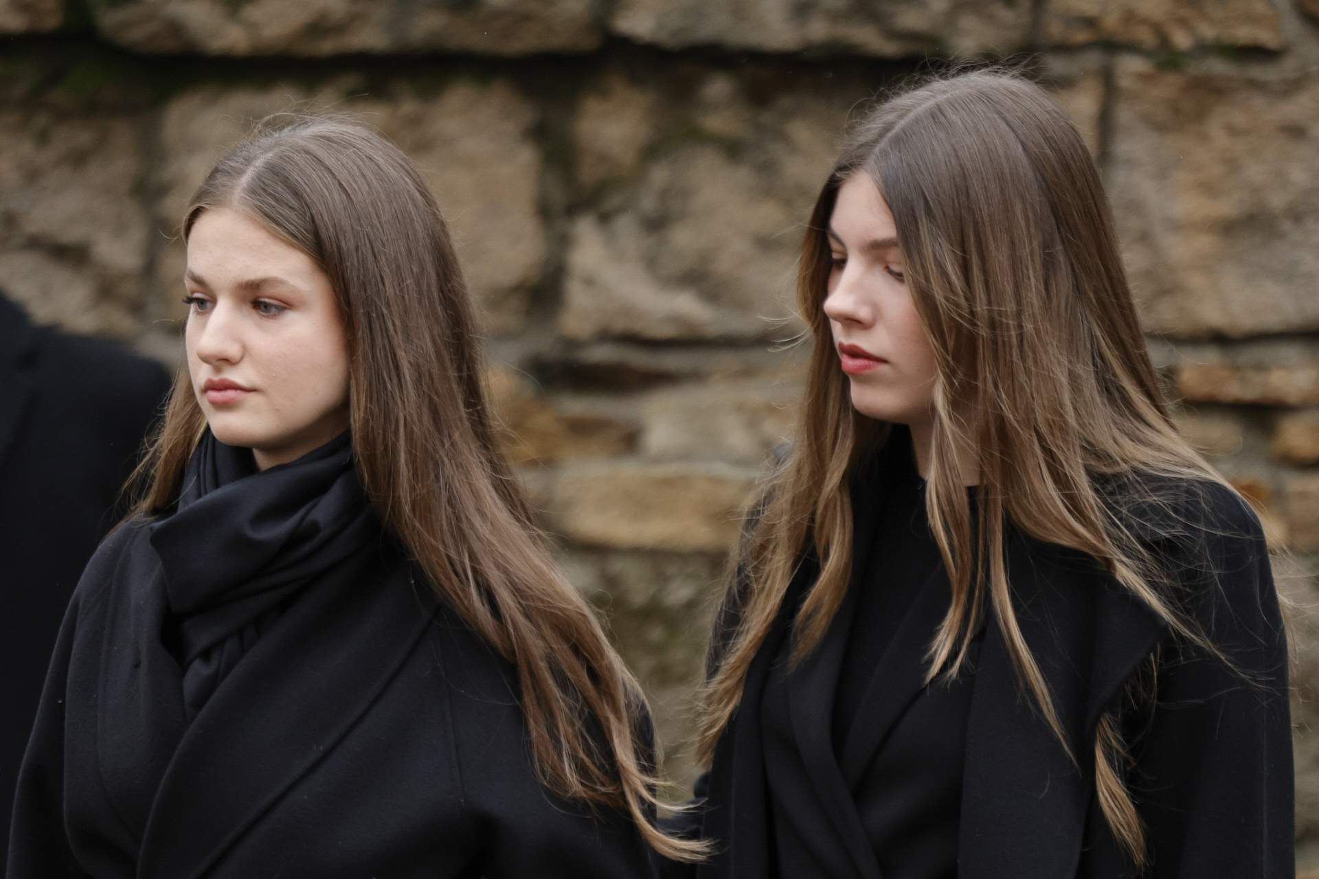 La infanta Sofia de incógnito y angustiada en las calles de Lisboa: fotos irreconocible