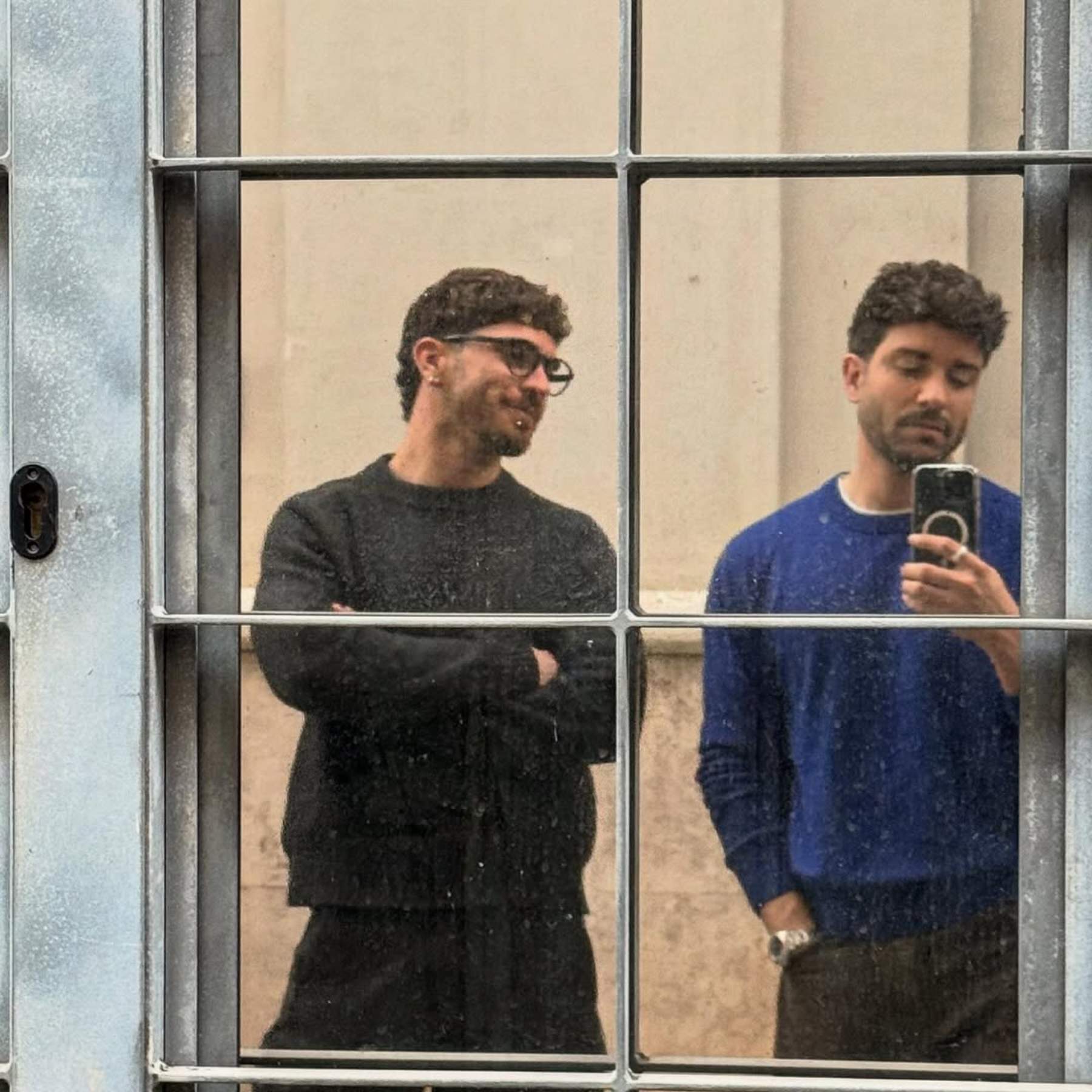 Pablo Alborán más enamorado que nunca de Juan, su guapísimo novio modelo: fotos de escapada romántica