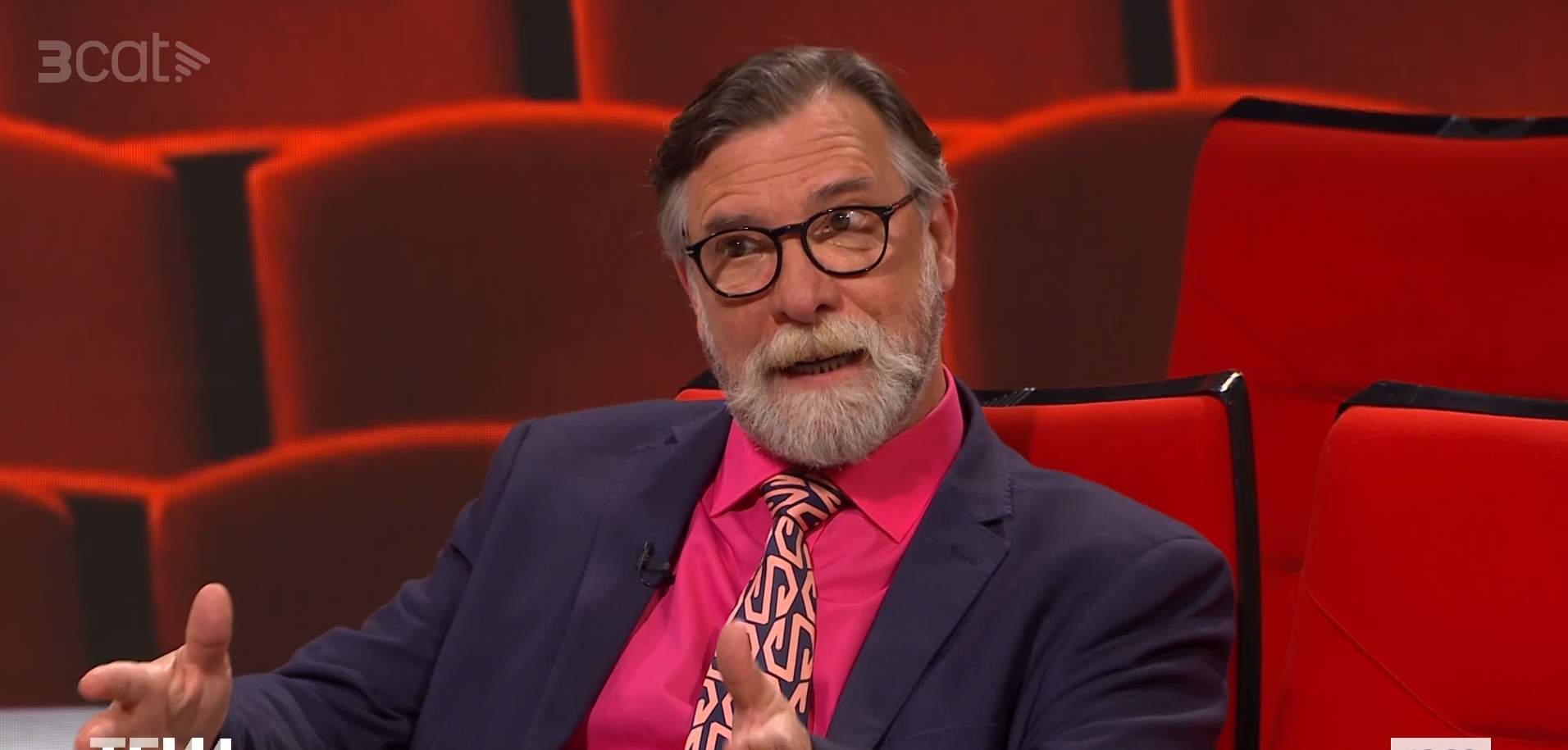 Àlex Casanovas, 61 anys, de noi Almodóvar a fer de cambrer: "Desapareixes i no saps per què"