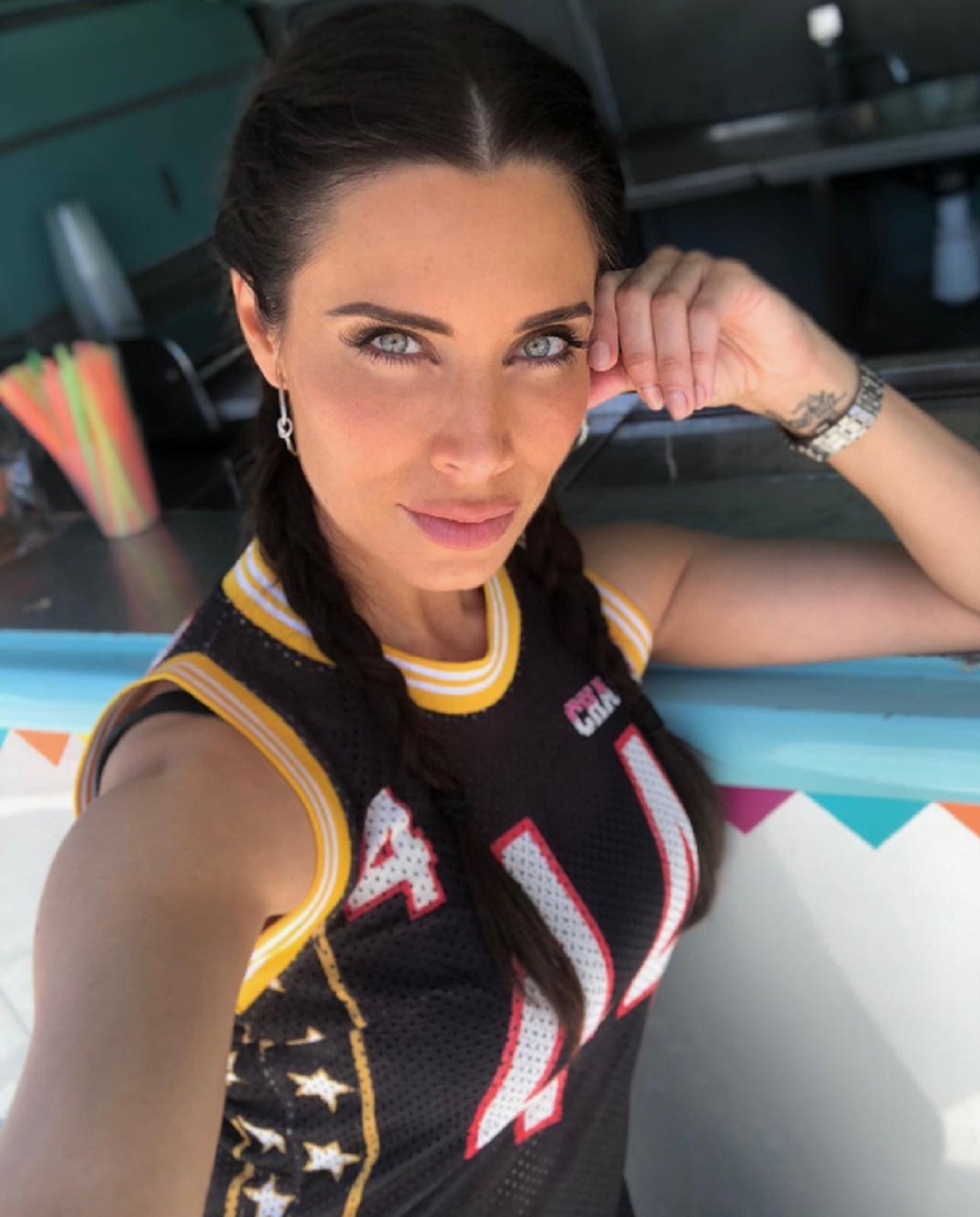 Pilar Rubio ataca a las feministas radicales en un controvertido discurso