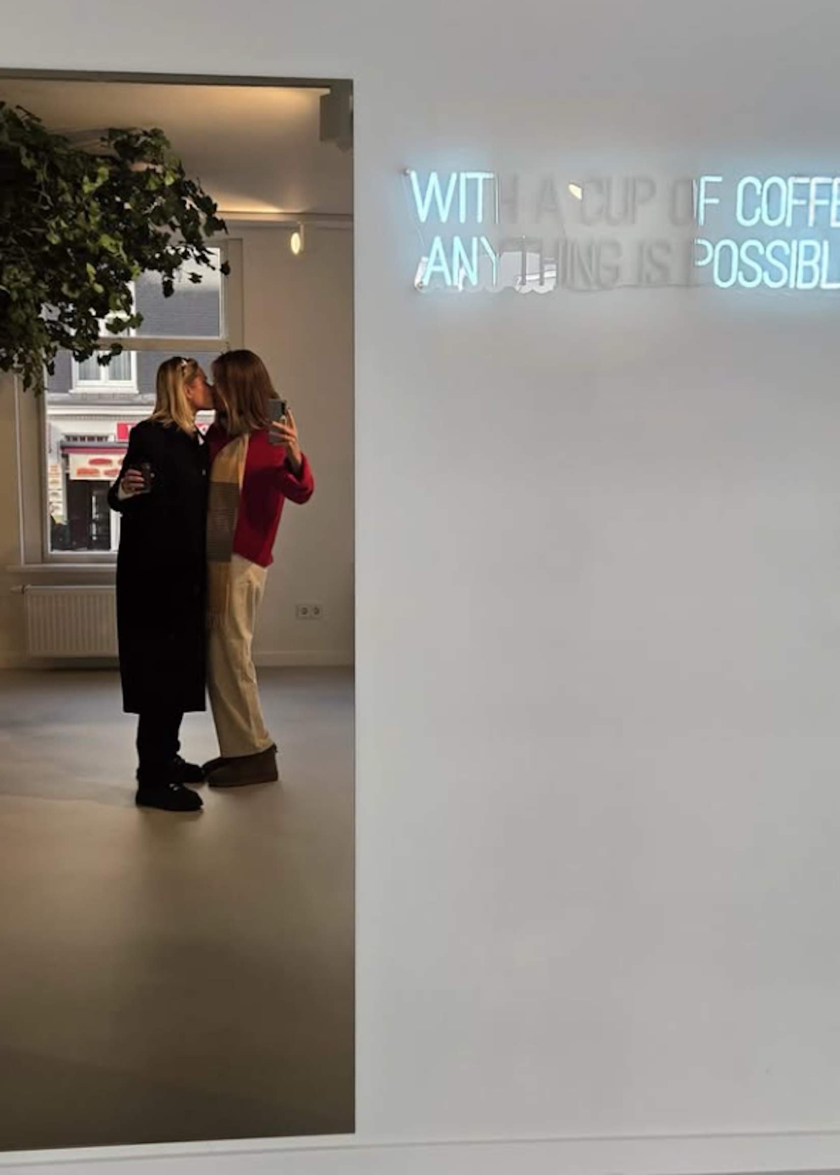 Declaración conmovedora de una presentadora catalana sobre su novia: motivo de peso