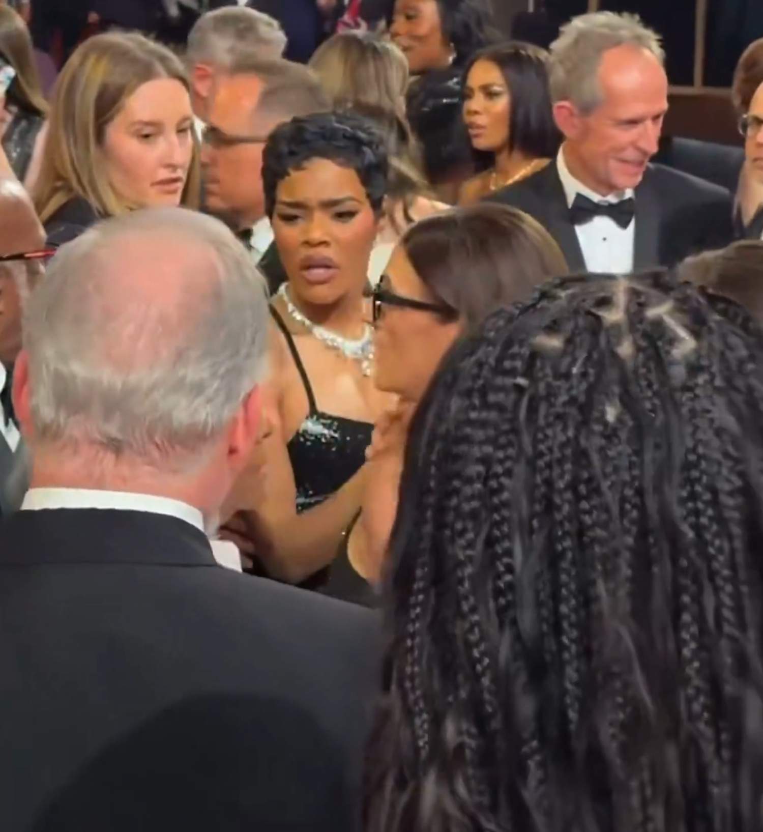 La actriz Teyana Taylor estalla en los Oscar con un hombre que "¡me ha puesto las manos encima!"