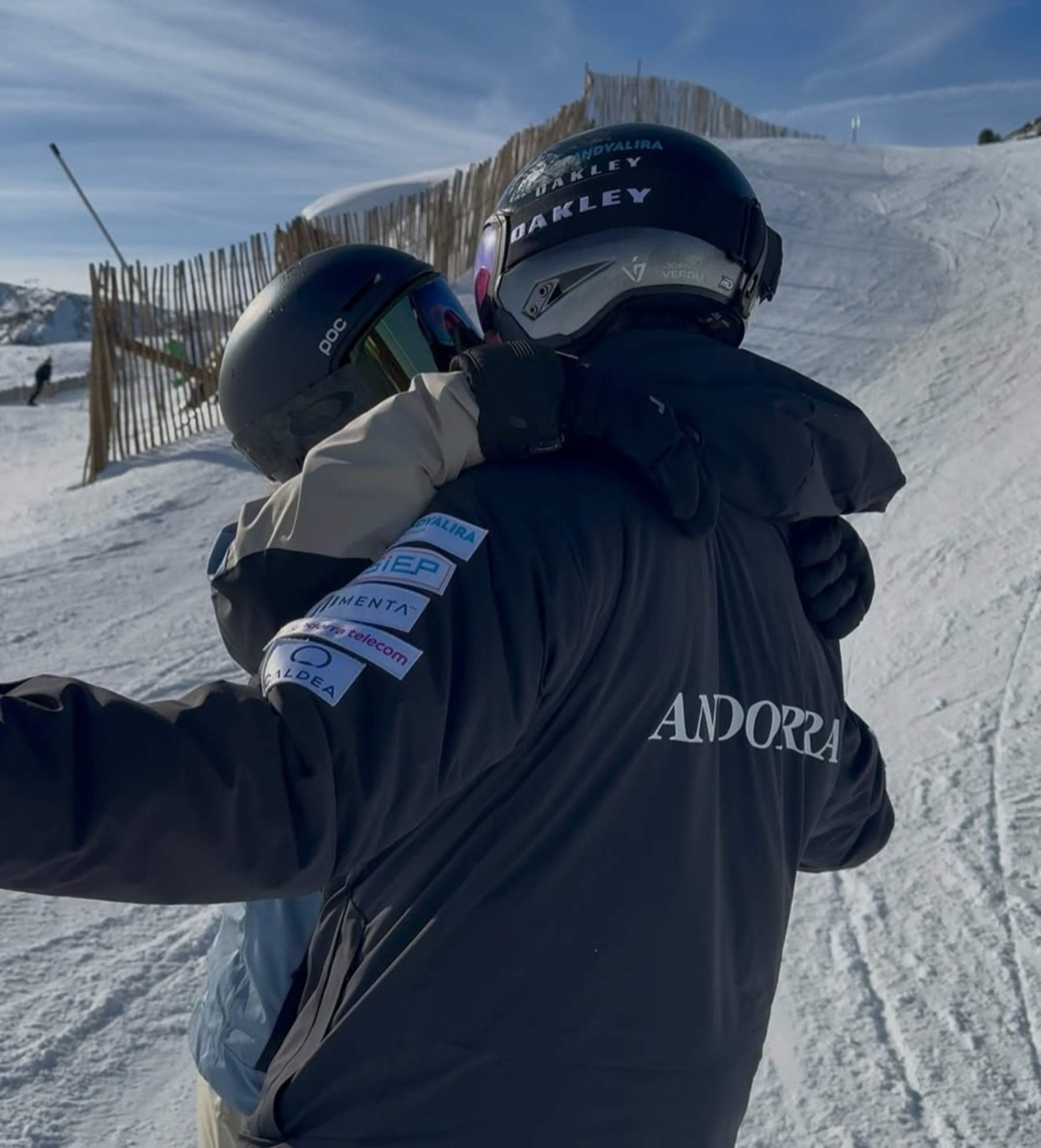 Presentadora de 3Cat obre l'àlbum de records amb el seu xicot: fotos de l'inici de la seva història d'amor
