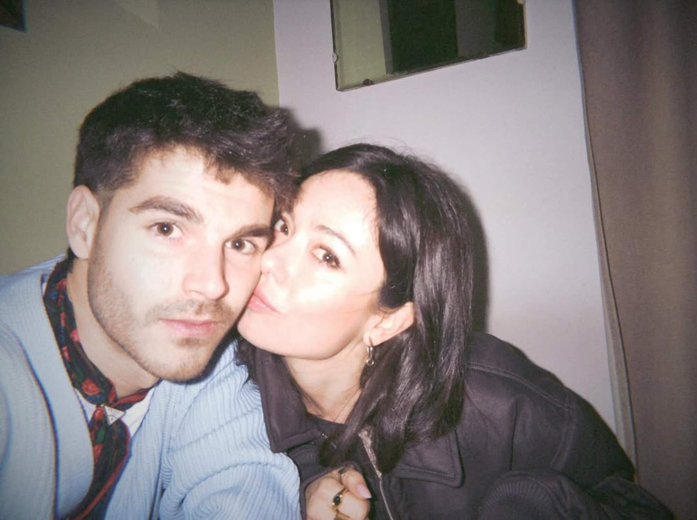 Anna Castillo i Álvaro Mel desfan la xarxa: la dedicatòria romàntica que l'actor ha après en català