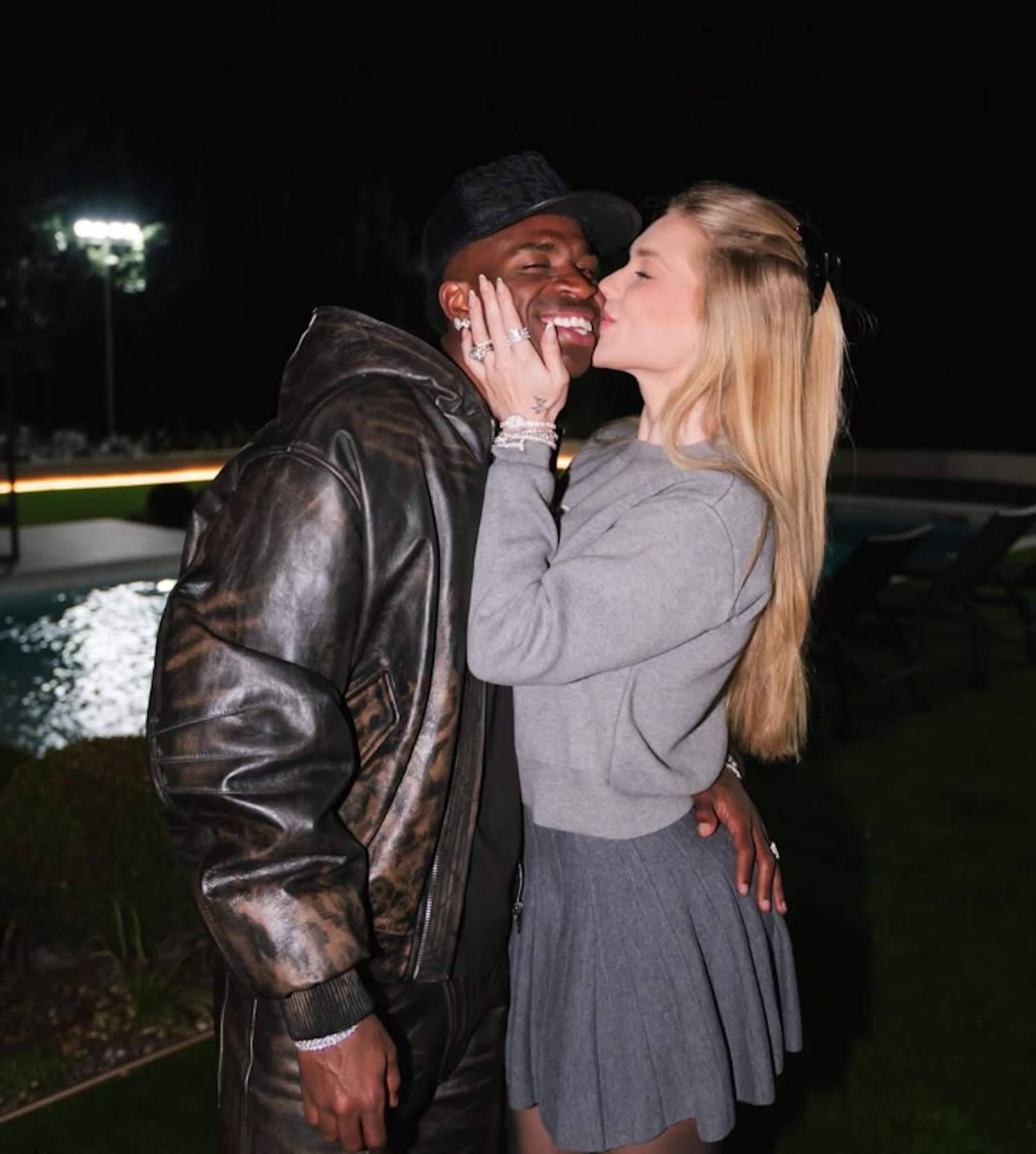 Què li ha regalat Vinicius a la seva parella Virginia pel seu aniversari: "Te amo muito"