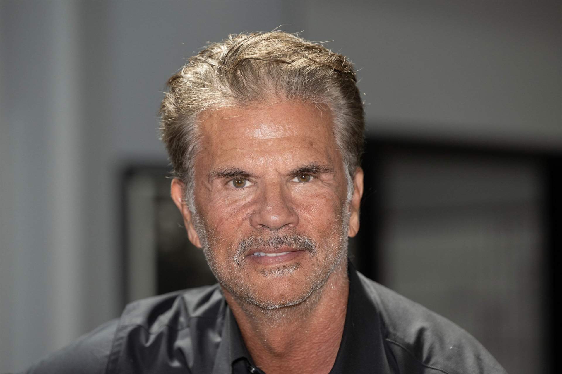 Dues estrelles de culebrot dels 80, enamorats: Lorenzo Lamas i una actriu de 'Dinastía'