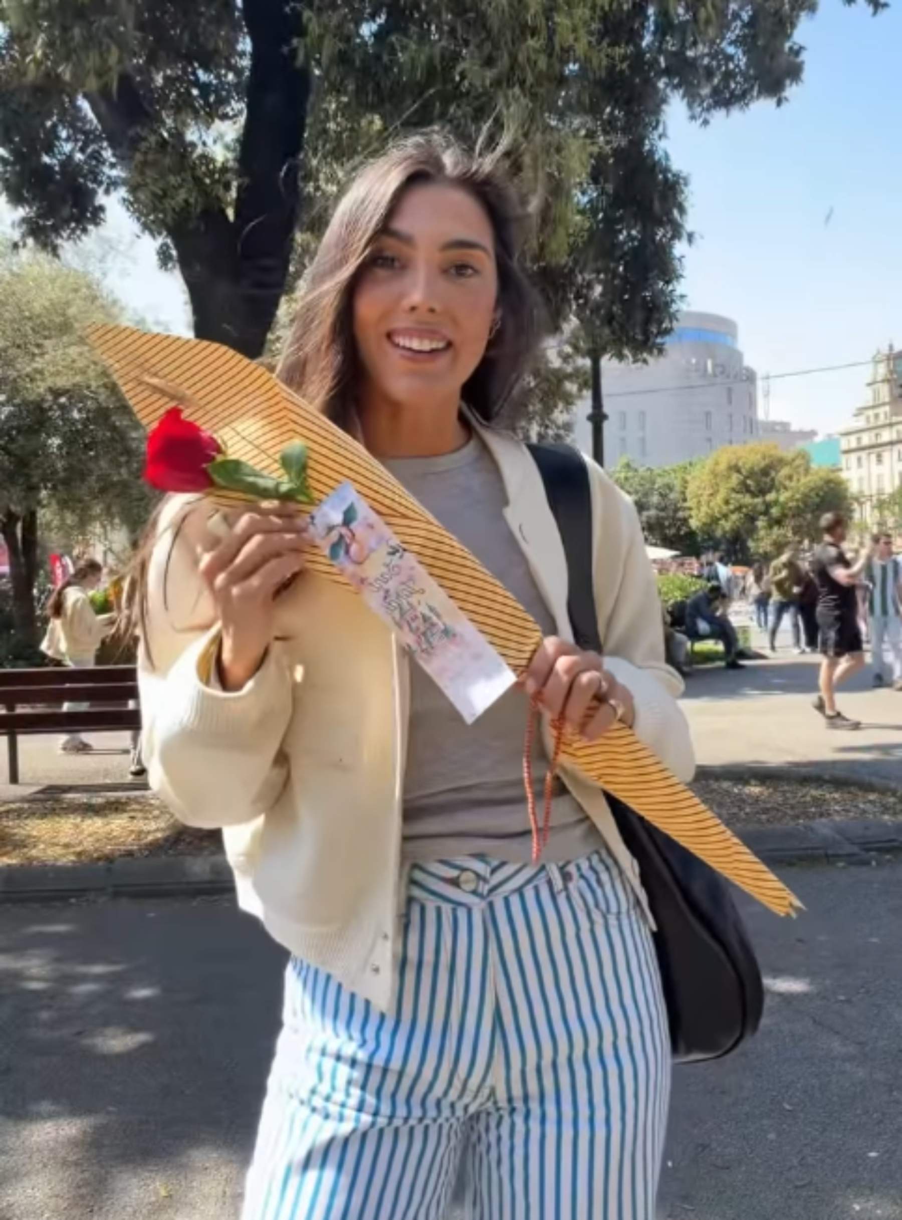 Anna Ferrer sorprèn Paz Padilla, la seva mare, per Sant Jordi: llàgrimes mentre signava llibres a Barcelona