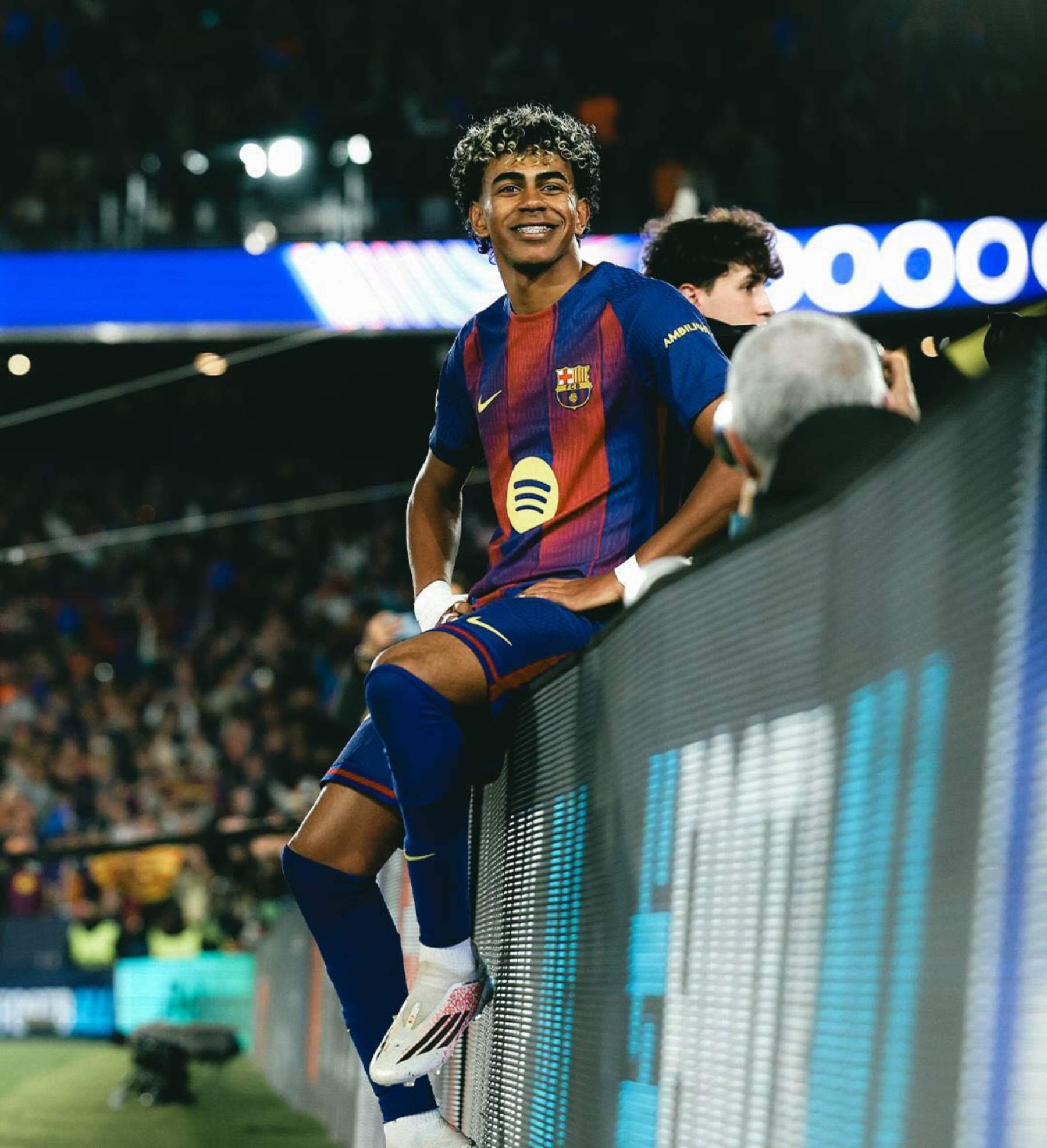 Sale a la luz la cita de Lamine Yamal con esta guapísima influencer: sus amigos lo delatan