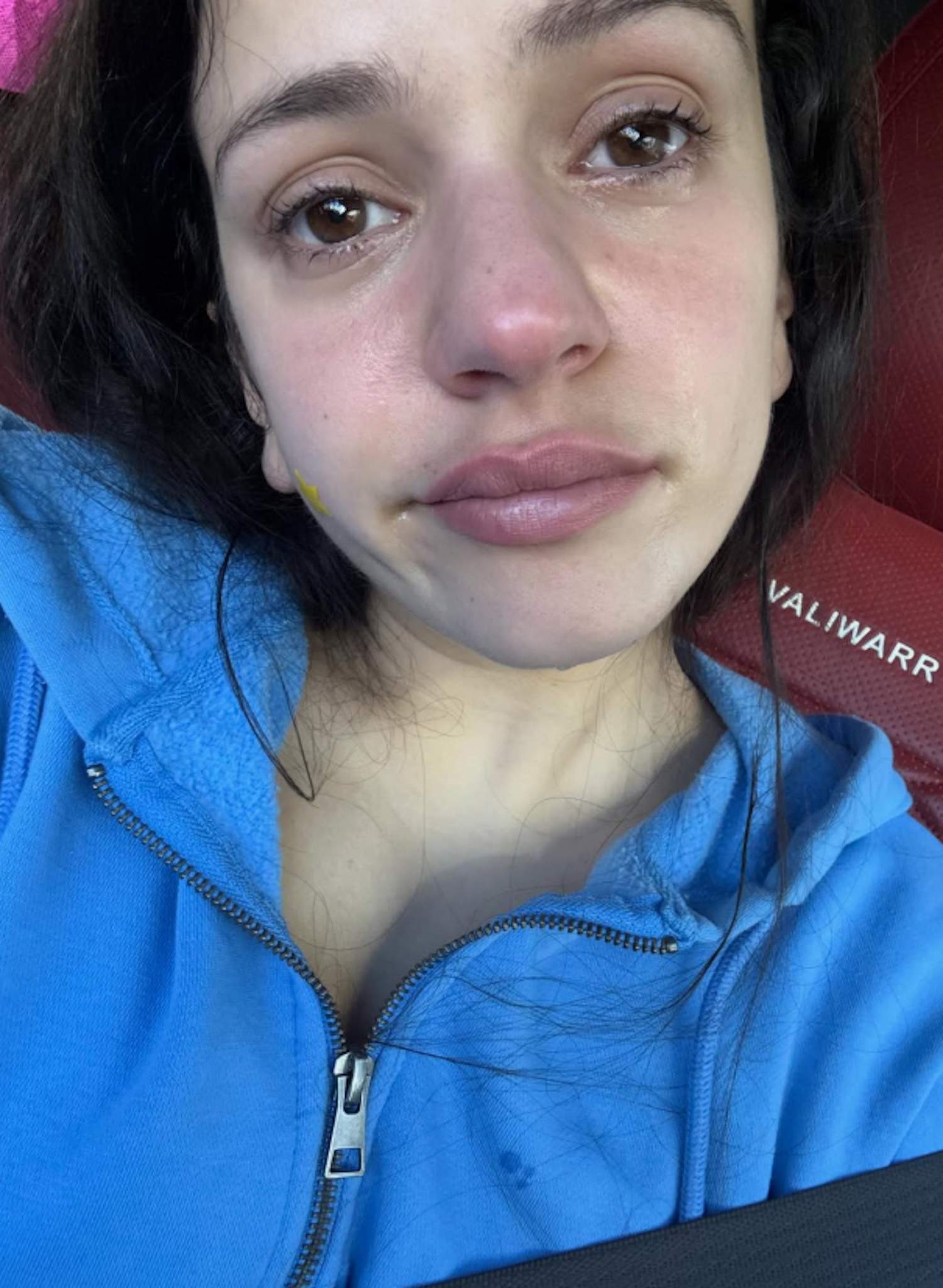 Colpidora imatge de Rosalía, amb llàgrimes als ulls: què li ha passat