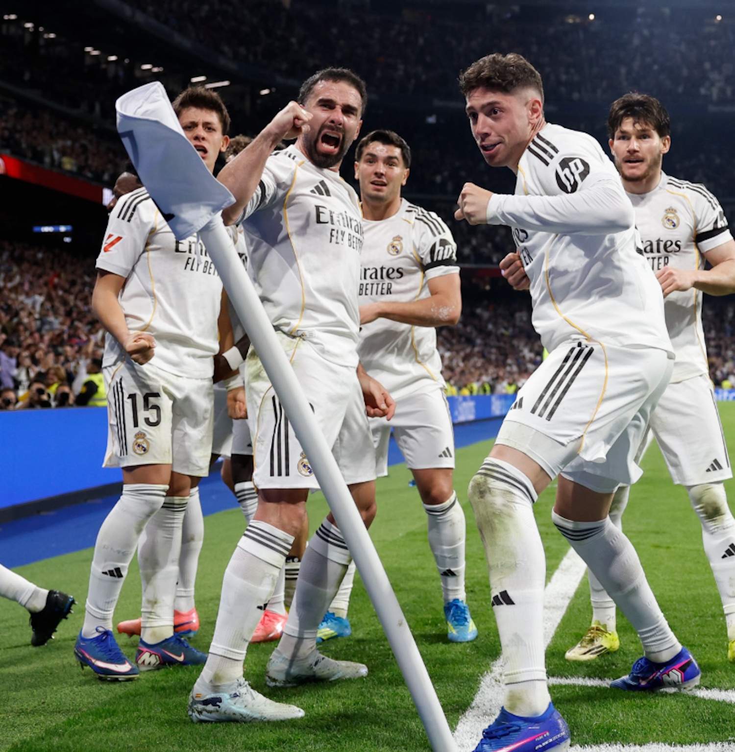 La COPE esvalota la xarxa pel que han escrit sobre Carvajal: el capità del Madrid, humiliat