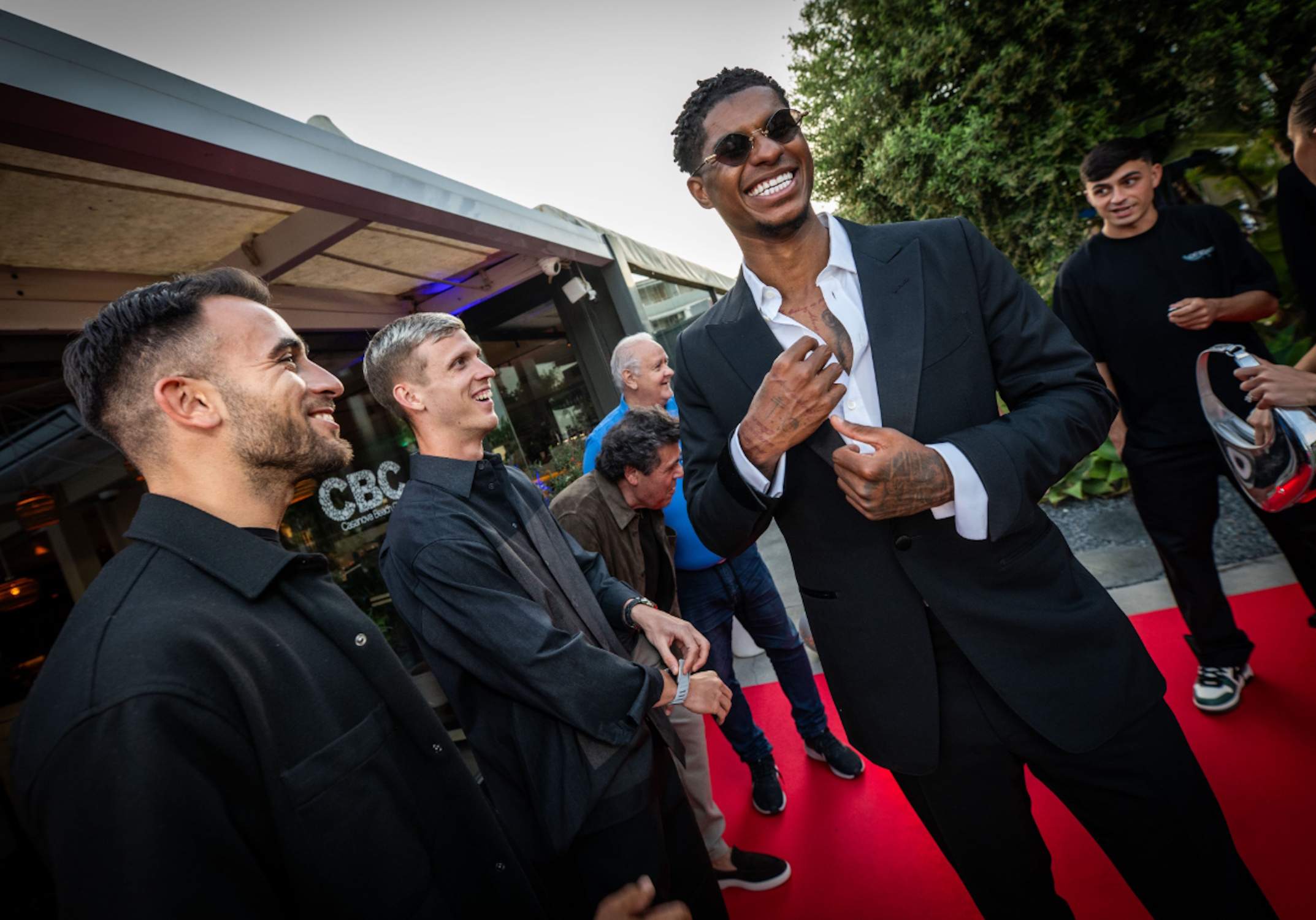 Reacción brutal de Dani Olmo al ver a Rashford y a su pareja en la cena de gala del Barça: qué ha hecho