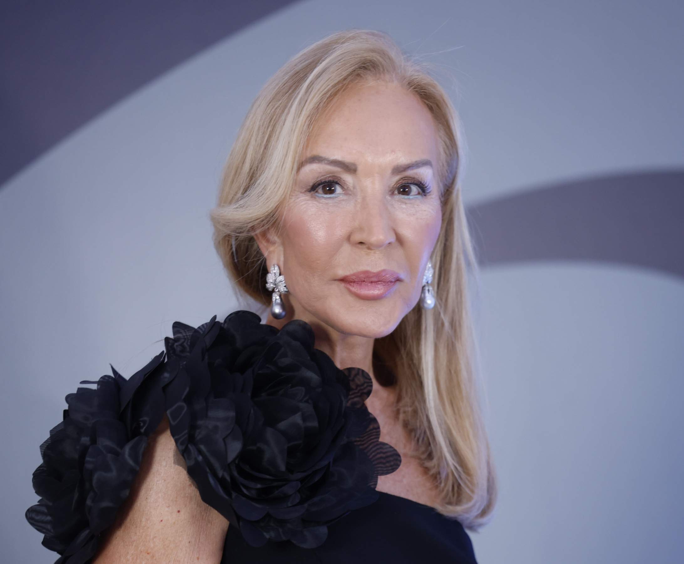 Carmen Lomana, cara a cara amb aquesta VIP catalana després de criticar-la: "Las primeras palabras bonitas..."