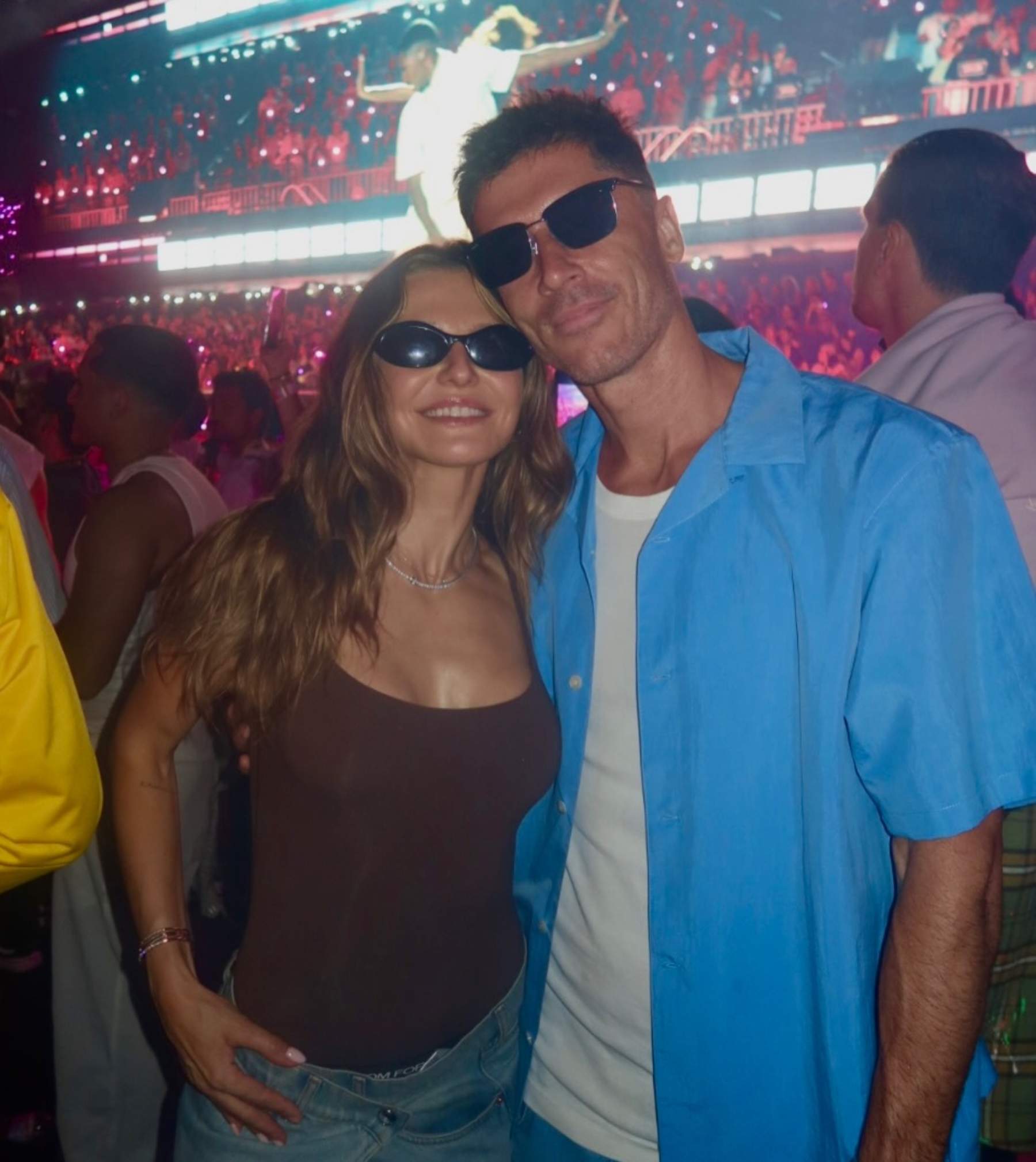 La família Lewandowski, més enamorada que mai de Barcelona, de cita en aquest racó: selfie d'amor