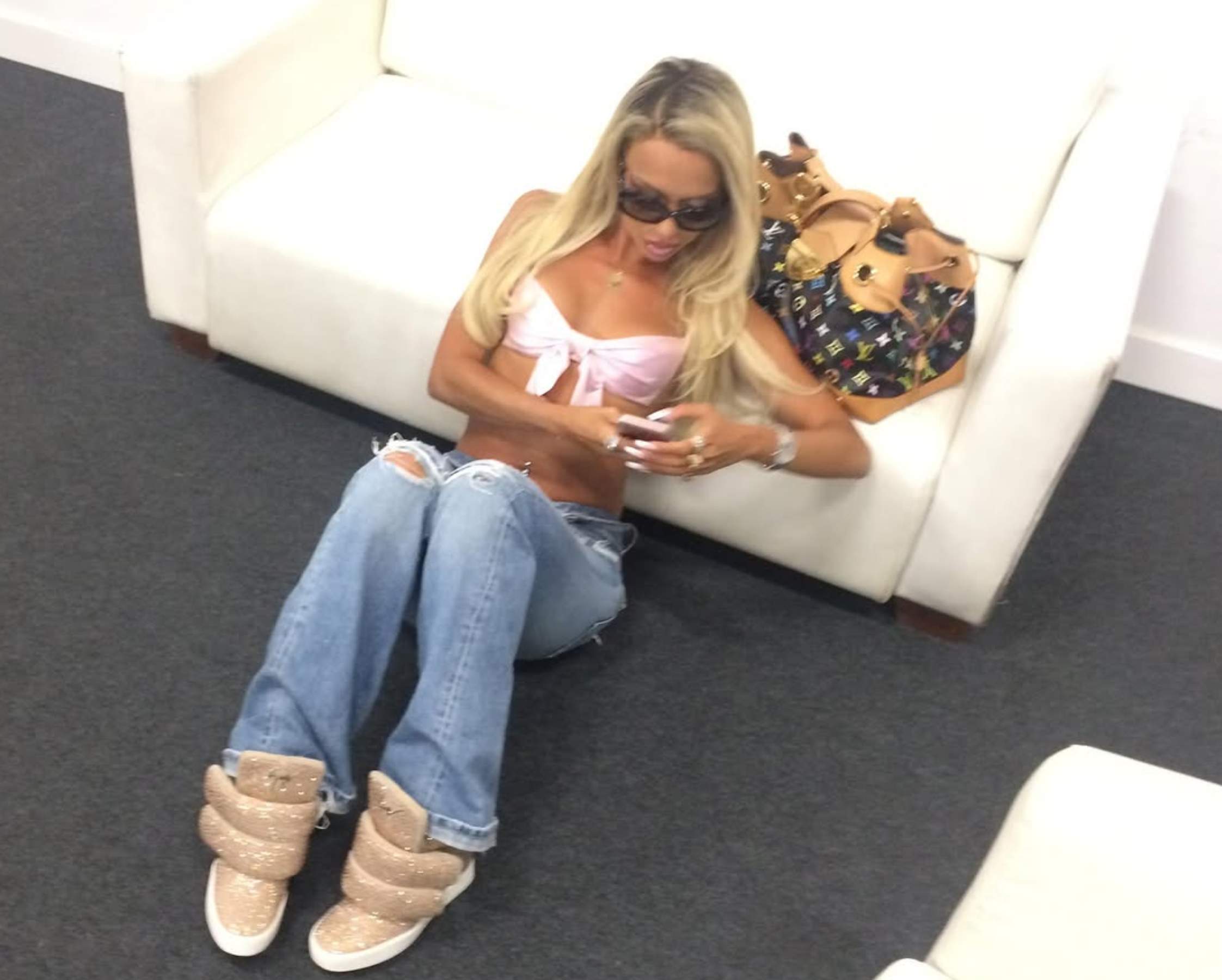 Bad Gyal deixa sense alè els fans amb el preu milionari d'aquest look, vídeo viral: "Unos 20.000..."
