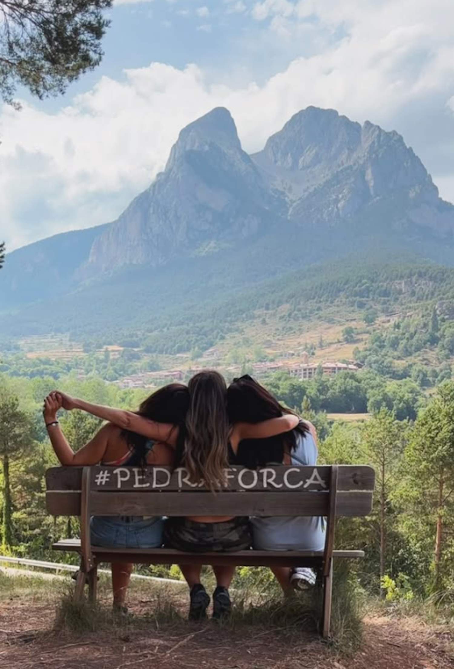 Famosa comunicadora valenciana emociona: qué ha hecho desde lo alto del Pedraforca