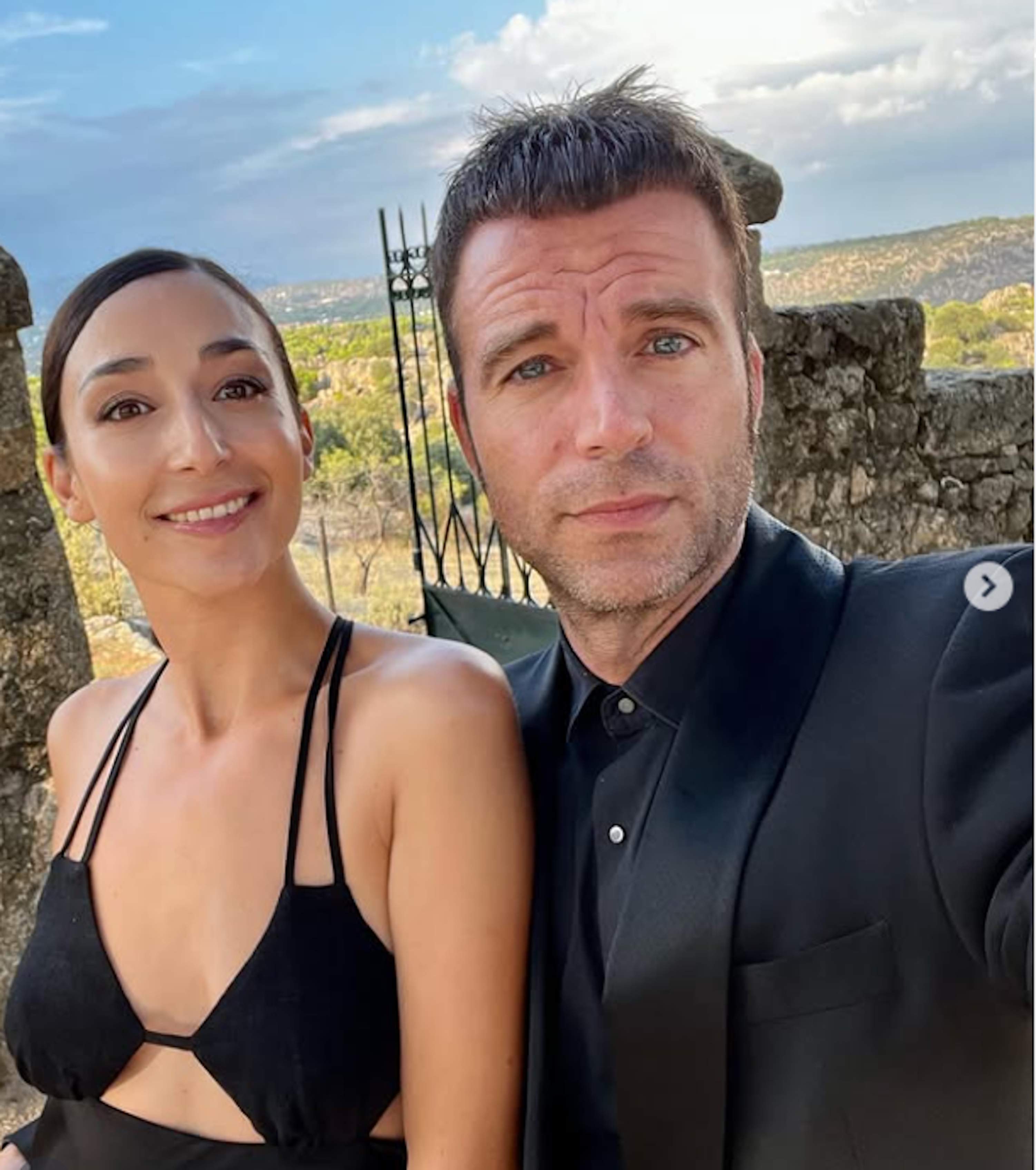 iZAH I cARLES, iG