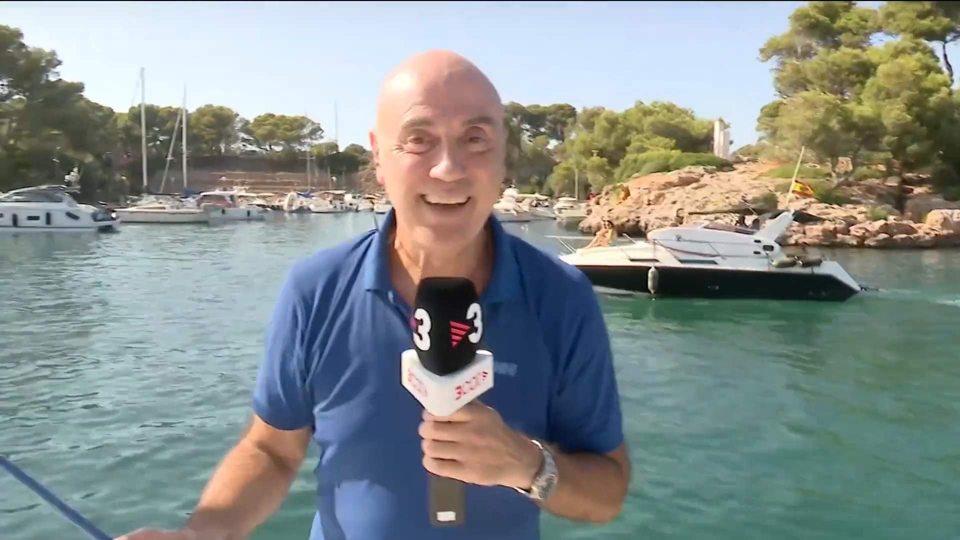 Tomàs Molina amplía la familia con un niño: verano en Menorca con su mujer y hijos