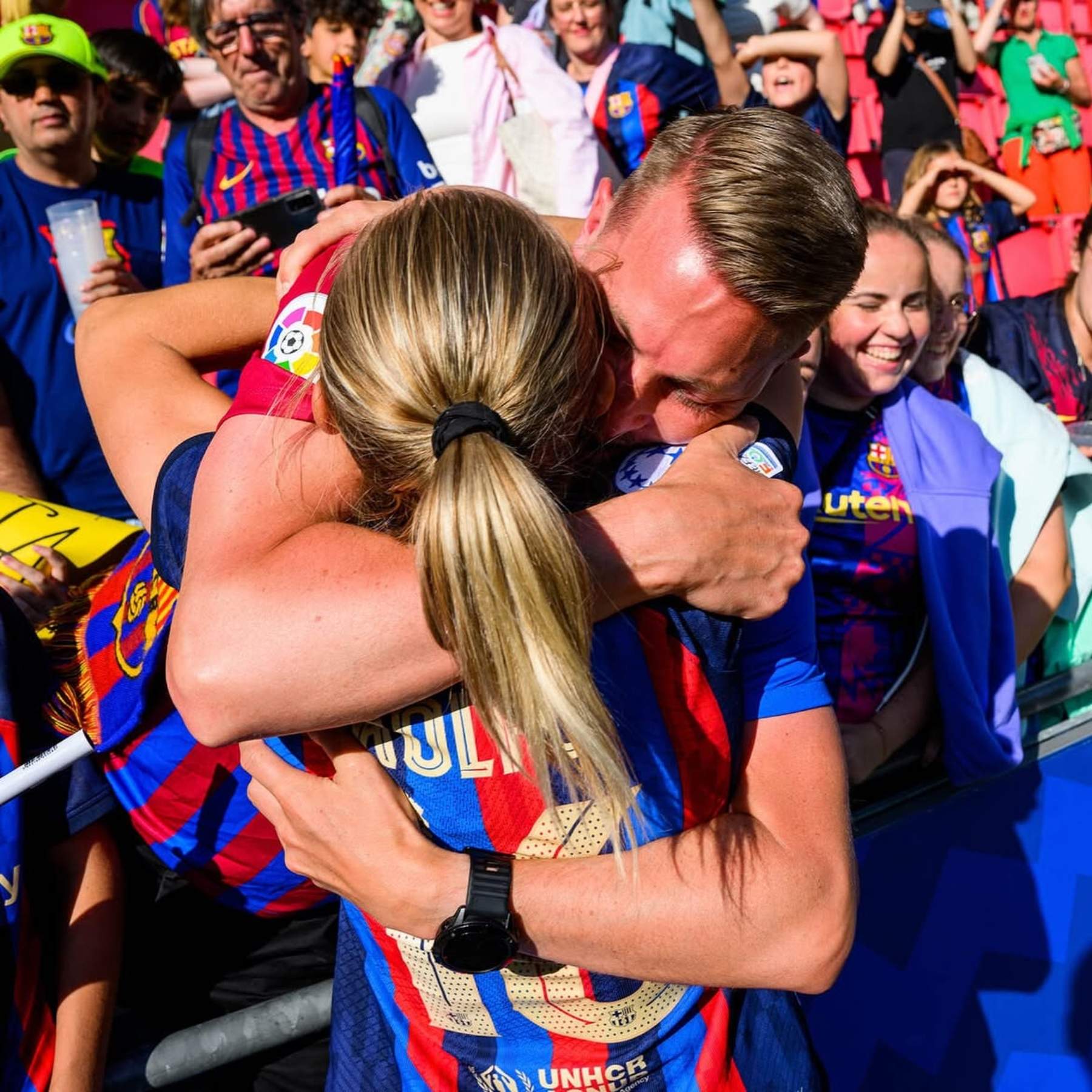 Excrac blaugrana anuncia que serà mare: l'embaràs bomba que emociona els culers