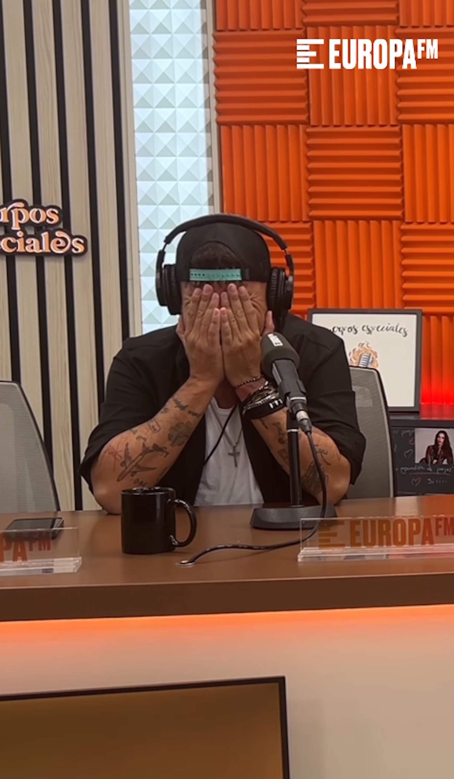 Pablo López comparteix l'angoixant moment que ha viscut en una furgoneta, "en la puta puerta de mi casa"