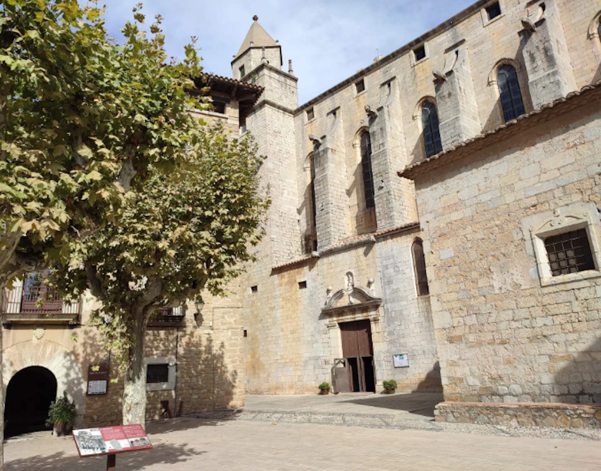 Gran boda en el Empordà: el hijo pequeño de José Creuheras se casa ante 600 invitados y muchos VIPS