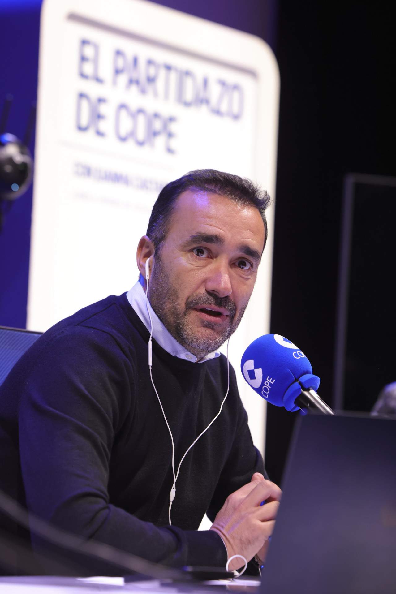 Contundent resposta de Juanma Castaño des de la COPE després d'una polèmica comparativa sobre Real Madrid TV