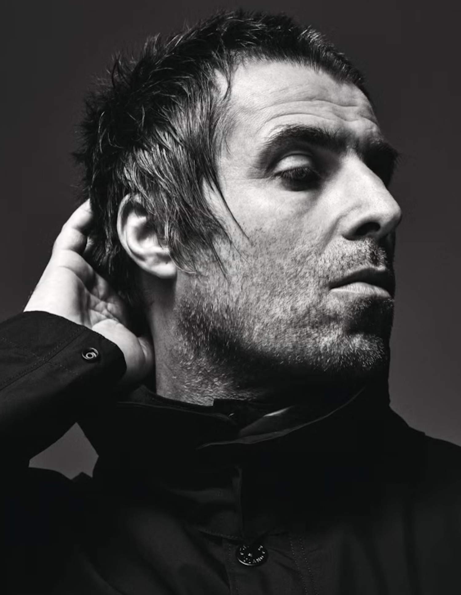 Perplexitat pel que ha revelat un cantant català: què va passar en un sofà a Barcelona amb Liam Gallagher