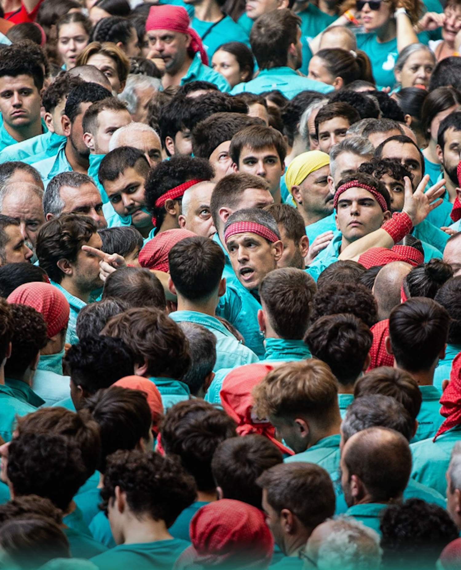 Xavier Valls, emocionado en el Concurso de Castells, publica imagen y recibe: "¡Baja la cabeza, cojones!"