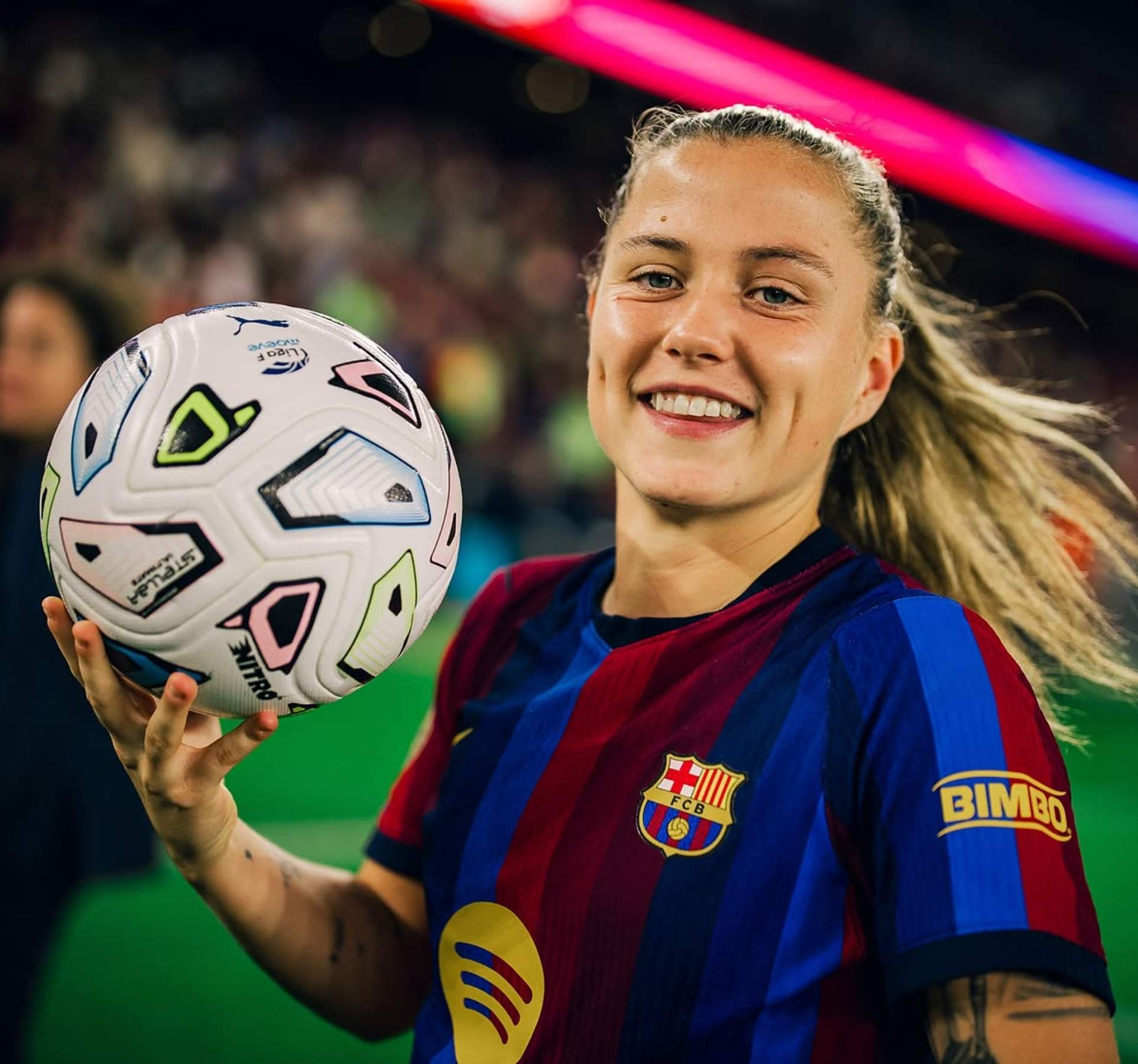 Clàudia Pina enamora els culers felicitant la Lucía, la protagonista de la celebració dels quatre gols