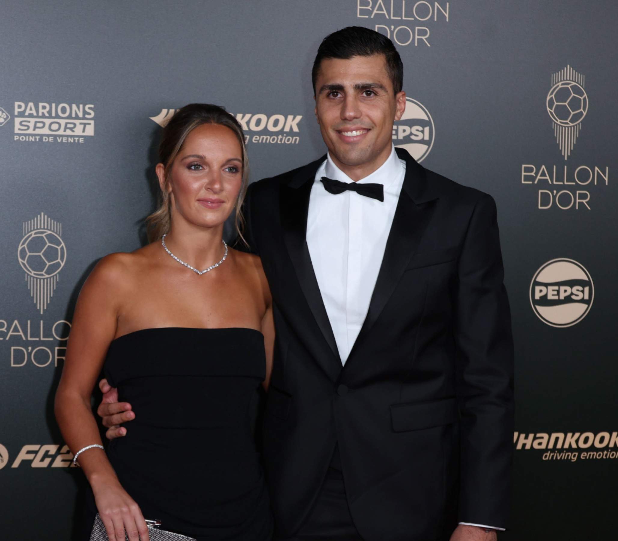 Laura Iglesias, nòvia de Rodri, una més de la grada blaugrana: sopar de WAGs en aquest restaurant de Barcelona
