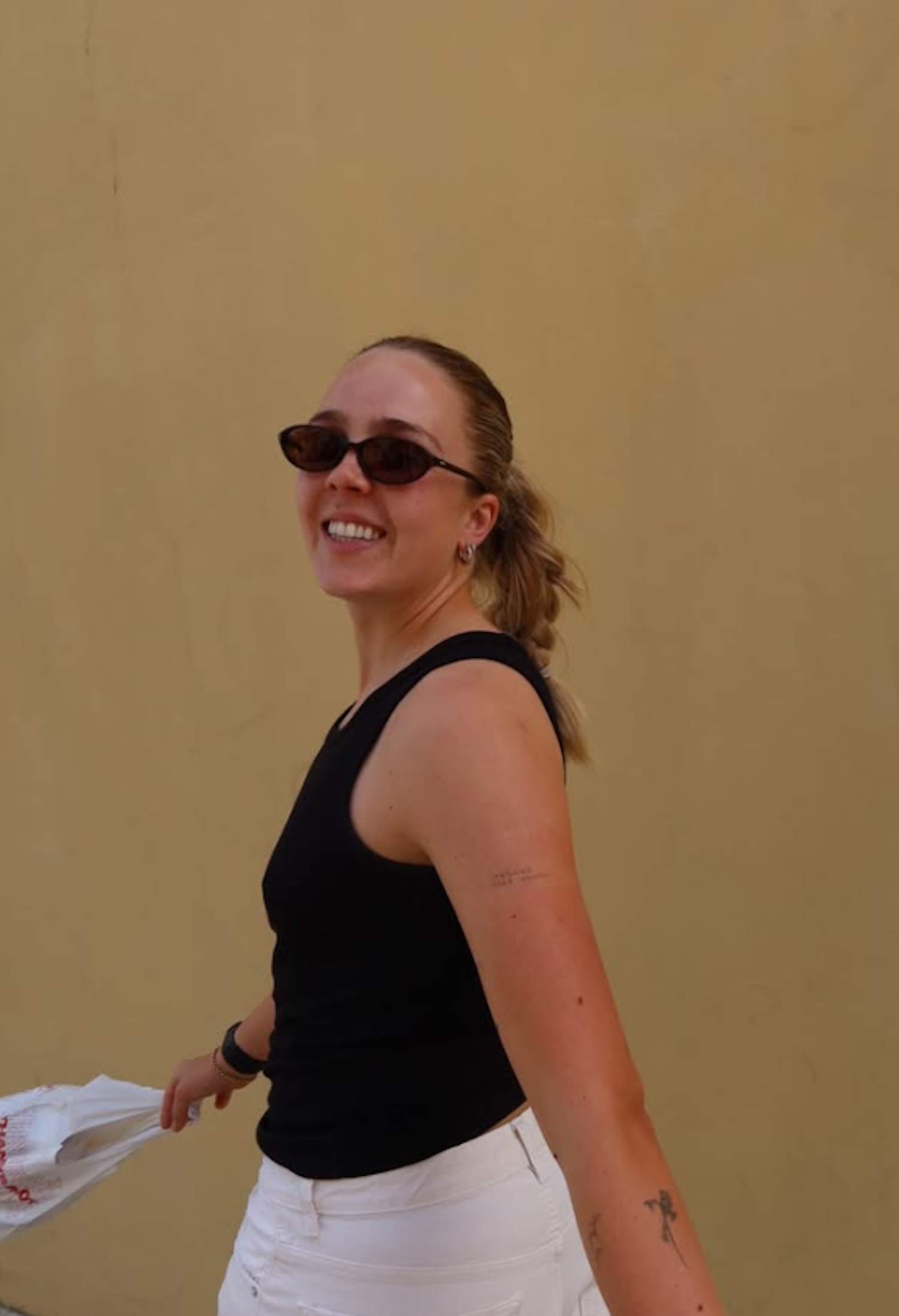 Ellie Roebuck, ex del Barça, enamora: torna a Barcelona amb la parella, Alex, i va a aquests llocs