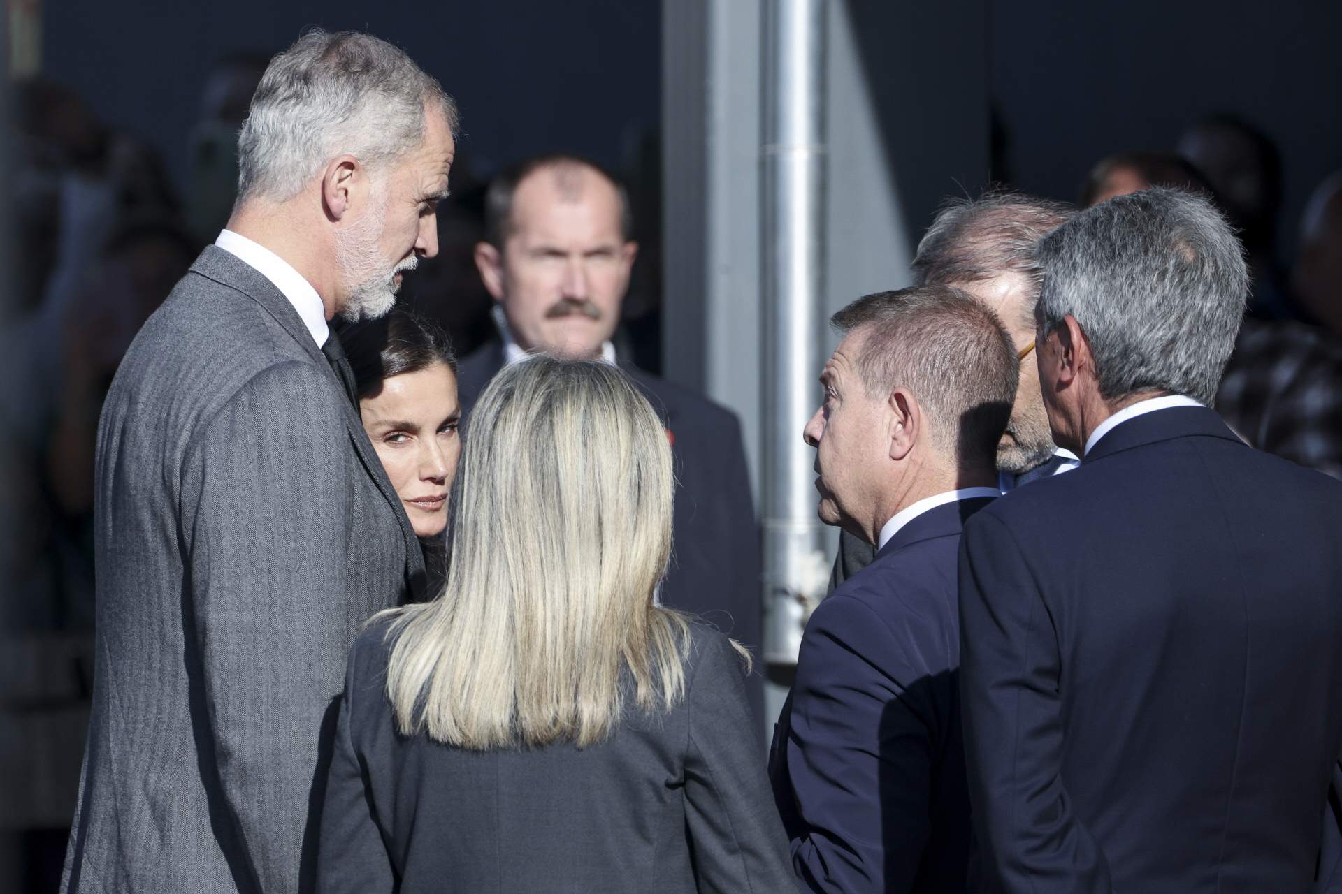Perplexitat i indignació per les 2 coses que ha fet Felip parlant de la tragèdia a Urda, amb Letícia a un pam