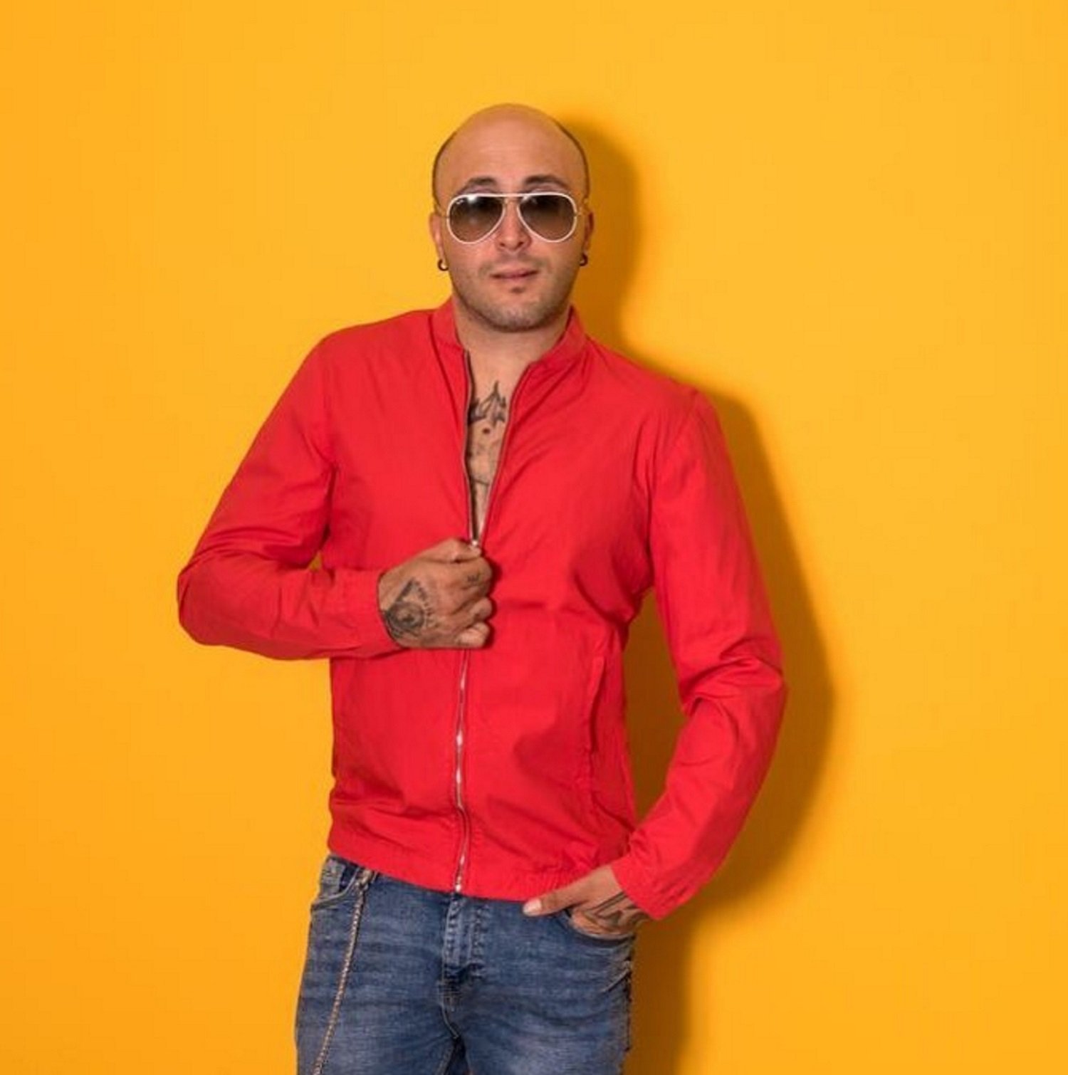 Kiko Rivera se tiñe de 'rubio pollito' y la red queda deslumbrada (de espanto)