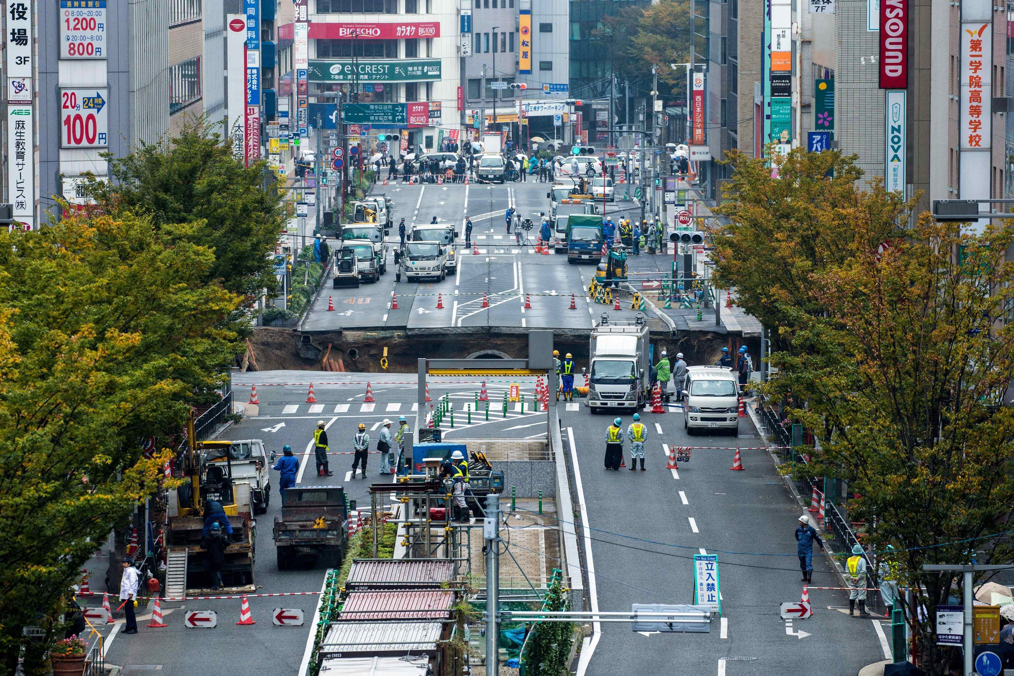 Un esvoranc de 30 metres arreglat en 48 hores al Japó