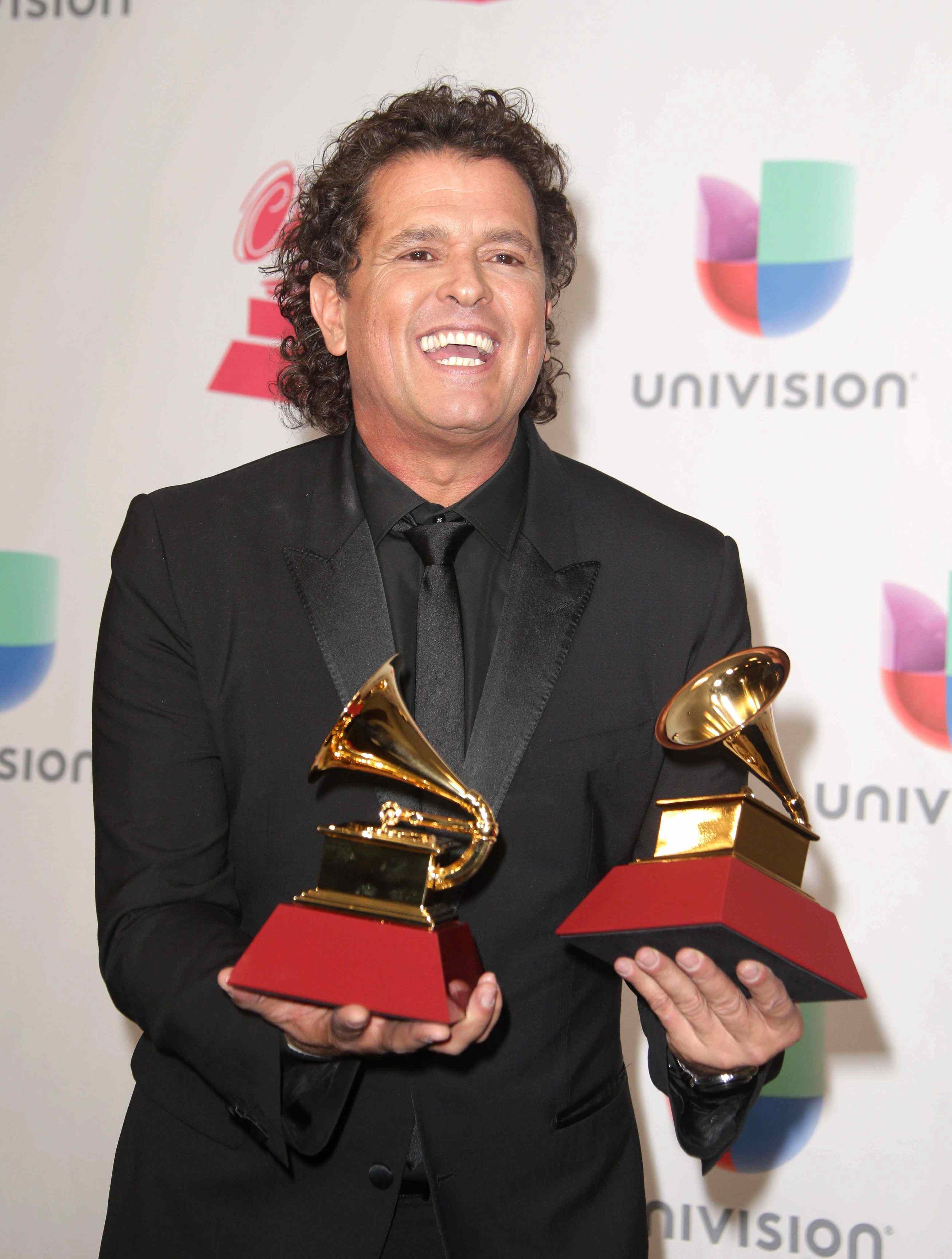 "La bicicleta", de Carlos Vives y Shakira, arrasa en los Grammy Latino