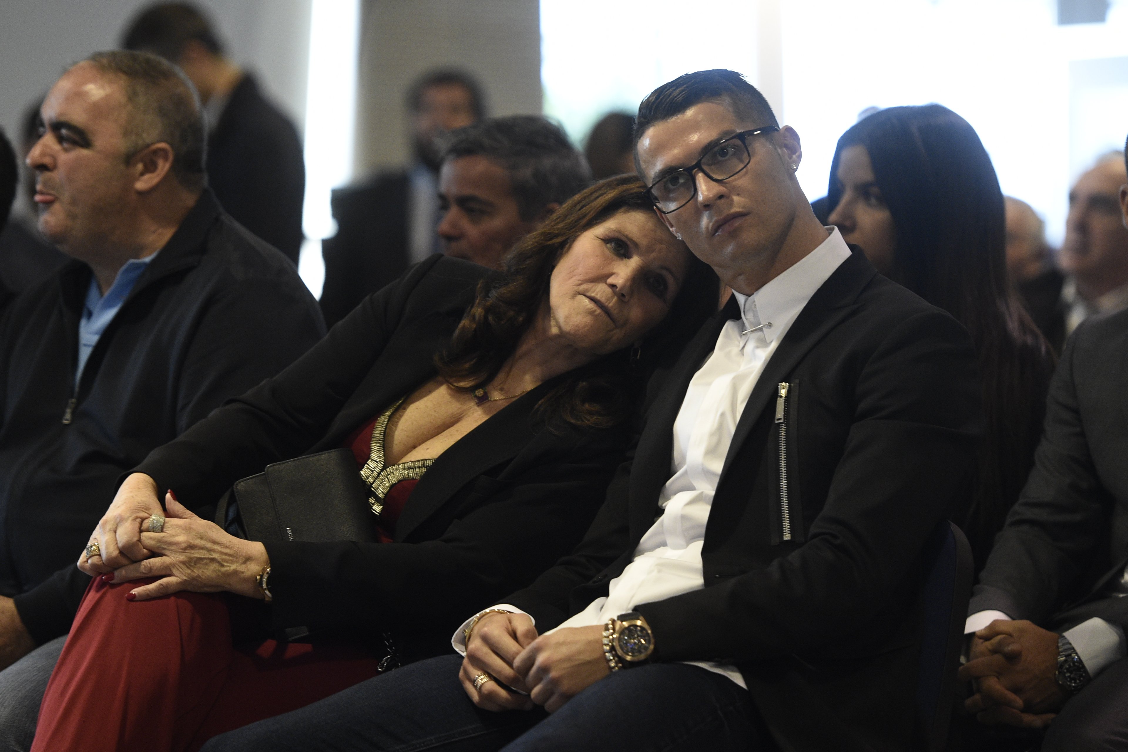 El drama de Cristiano Ronaldo con su madre: "Lucho por mi vida"