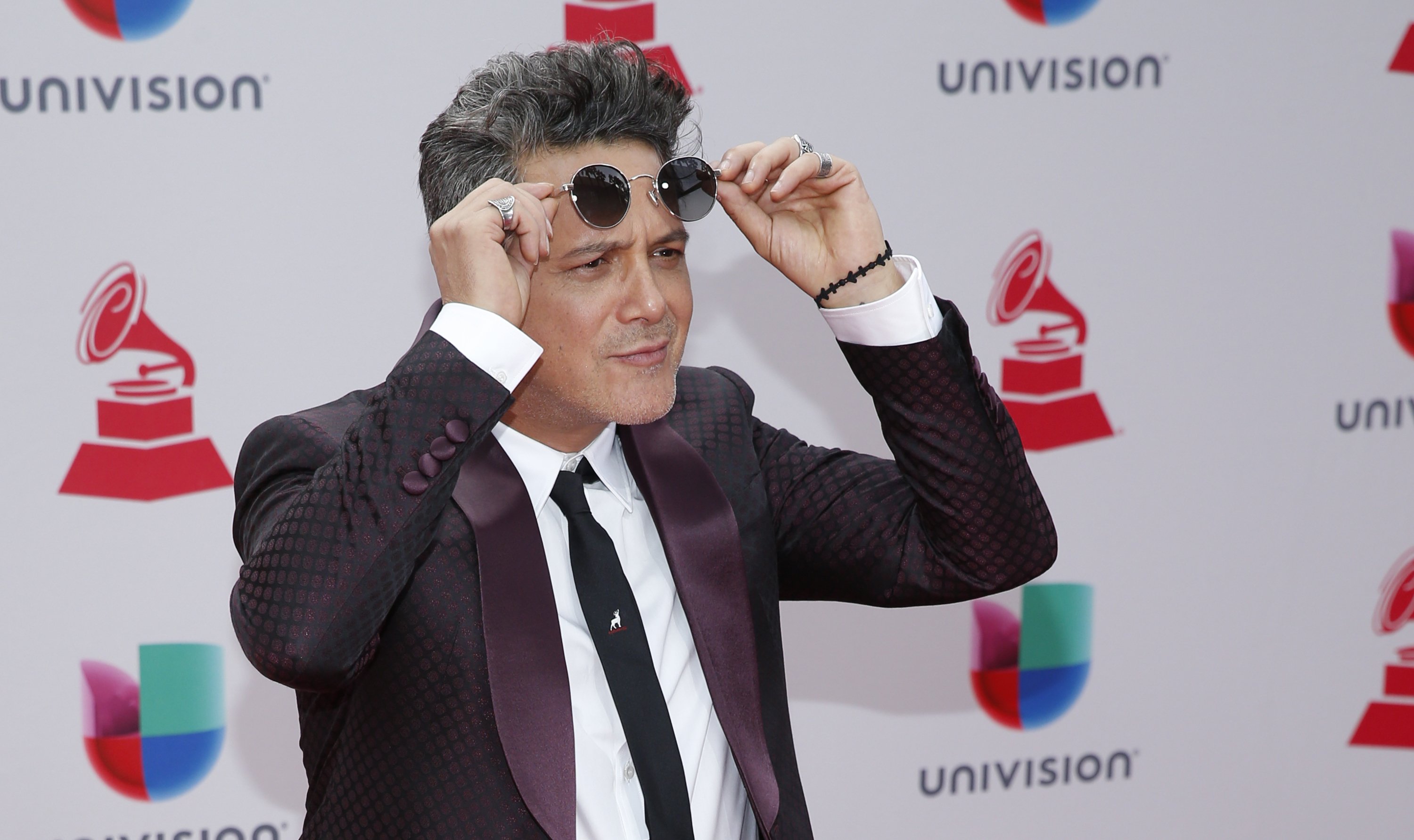 Alejandro Sanz vende optimismo y lo aplastan con una avalancha de burlas