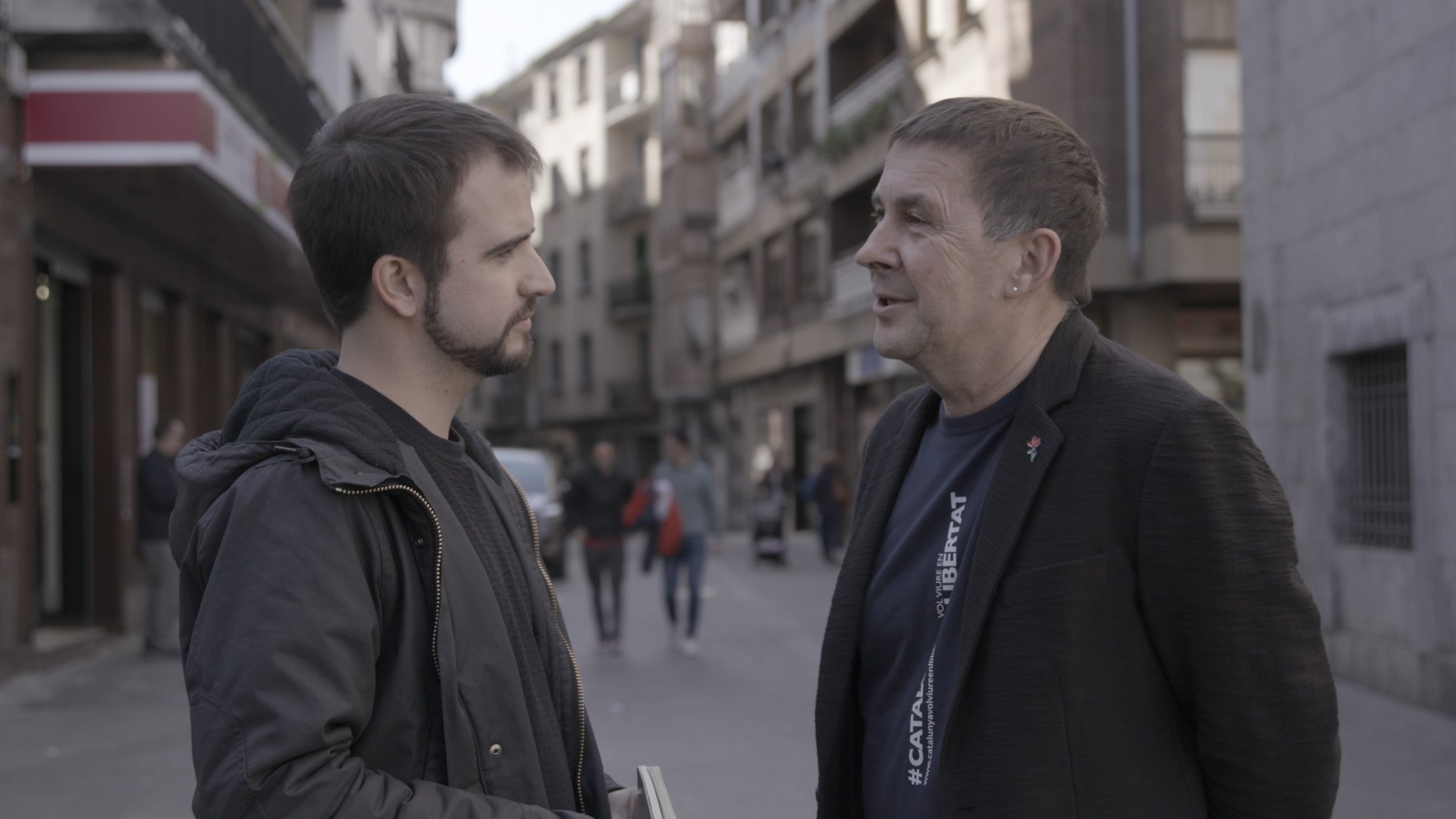 La red hunde a TV3 por preguntar a Otegi "¿Hacen falta muchos Ernest Lluch?"