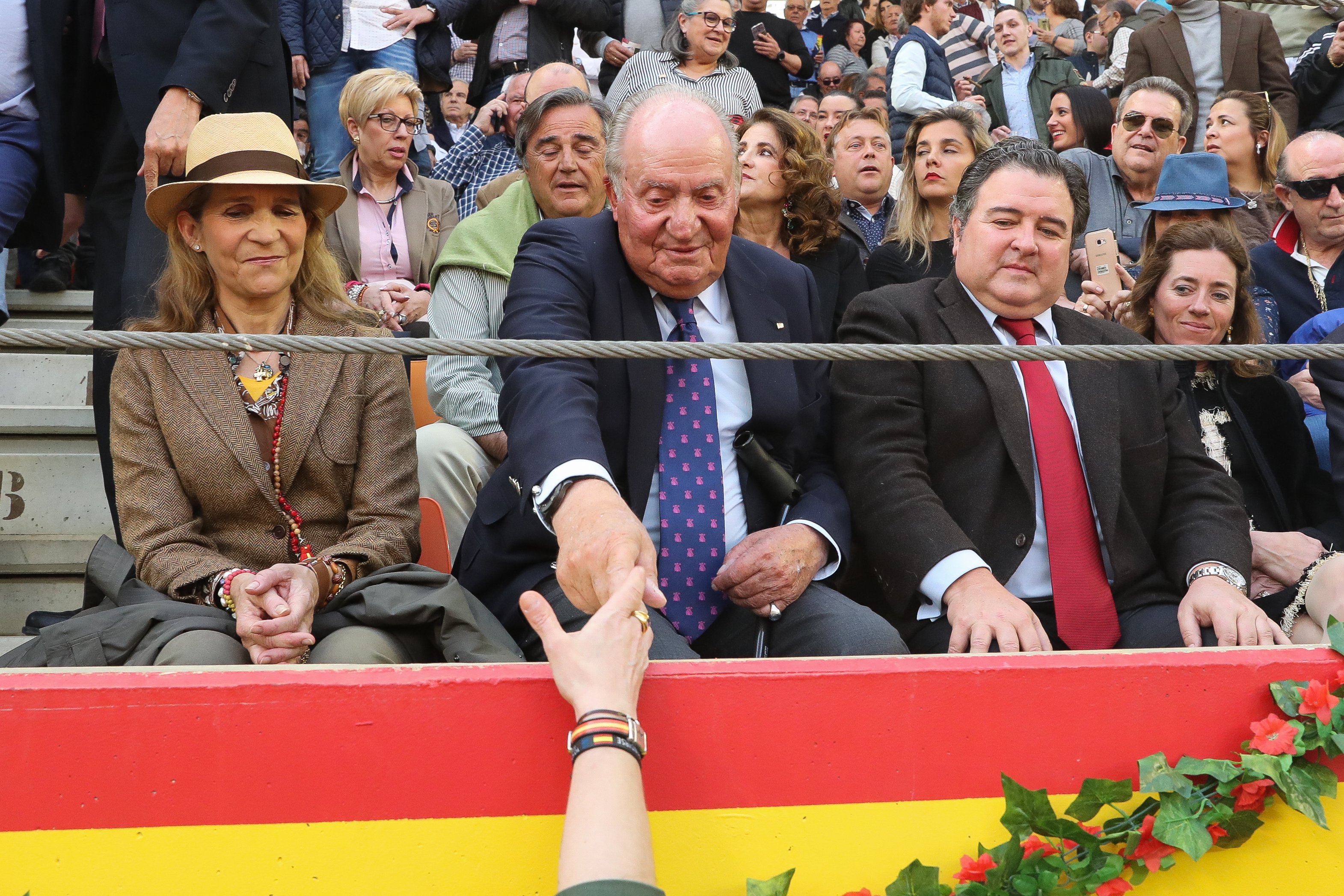 El gest de mala educació de Joan Carles als toros: "Pena da, República ya"