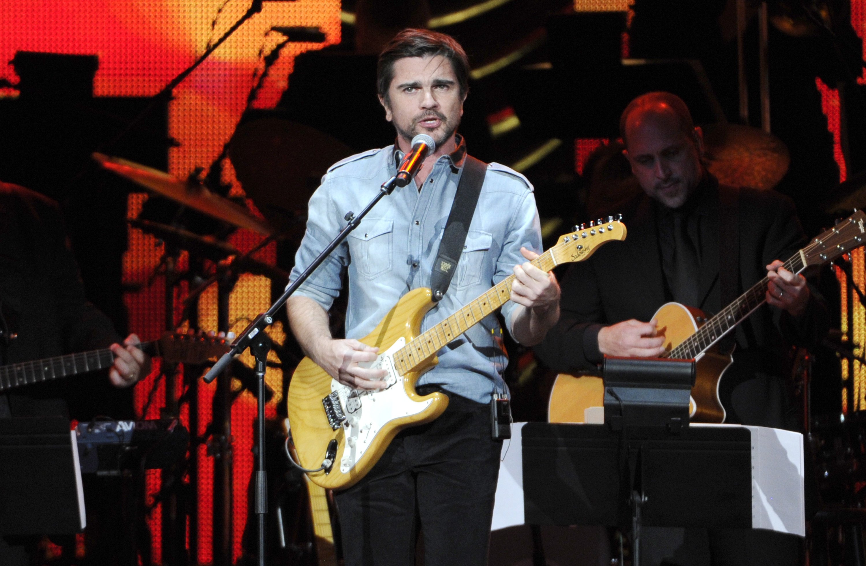 El cantant Juanes esclata contra Vox i els amenaça de portar-los als tribunals