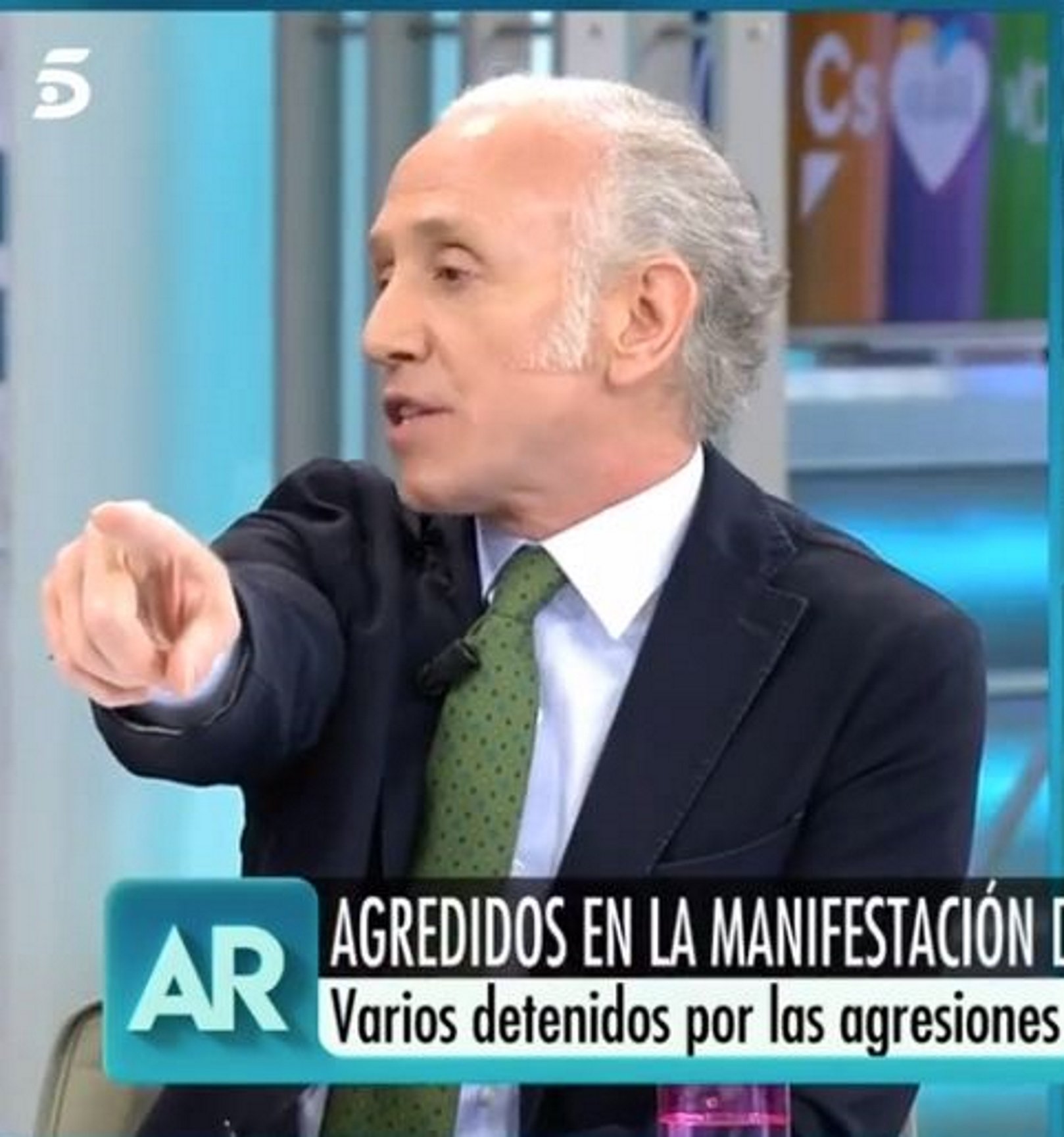 Eduardo Inda perd els papers al programa d'Ana Rosa: "Me lo filtra tu madre"